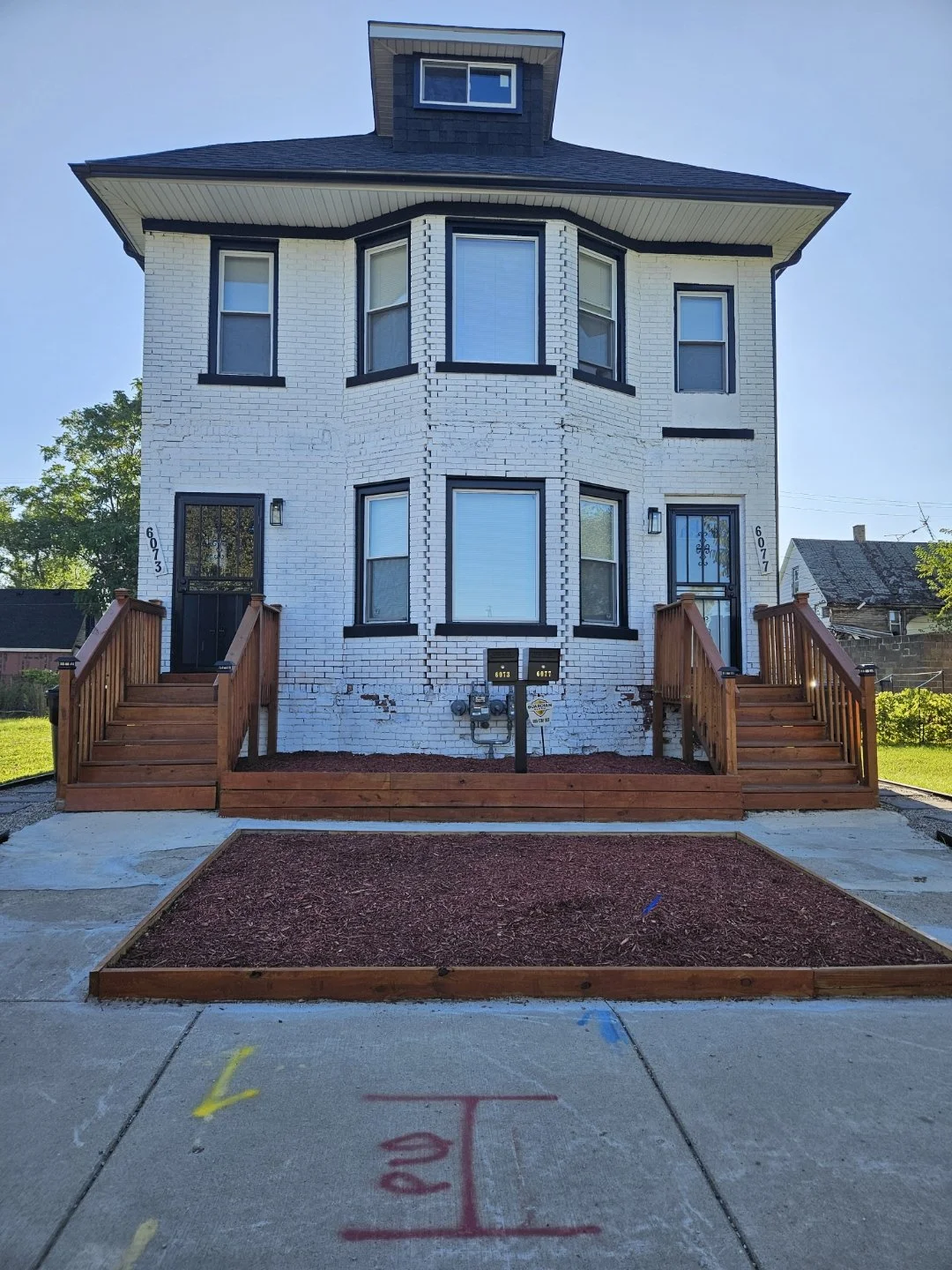 6077 Linwood Upper Unit.jpeg