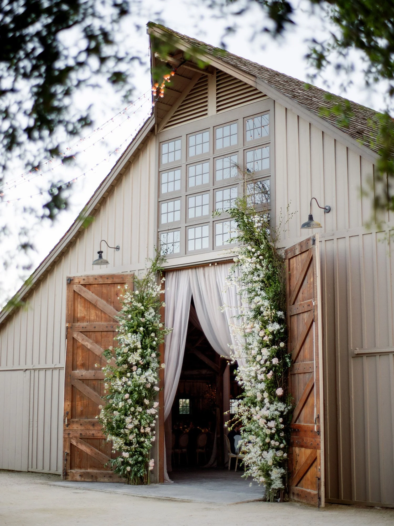 A Labor of Love: Why Floral Proposals Deserve Our Respect