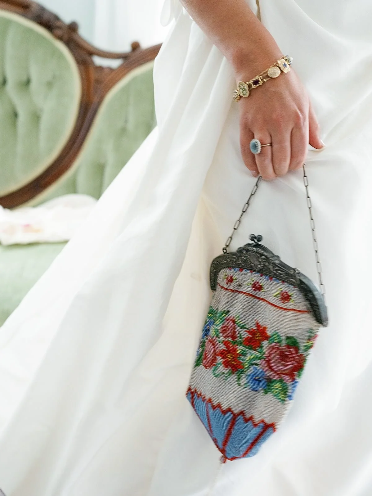 Vintage details that tell a story 🤍
From a vintage Christian Dior satin nightgown worn while getting ready, to an heirloom purse, timeless jewelry, and Olivia&rsquo;s breathtaking vintage wedding gown, every detail of Olivia &amp; Hudson&rsquo;s wed