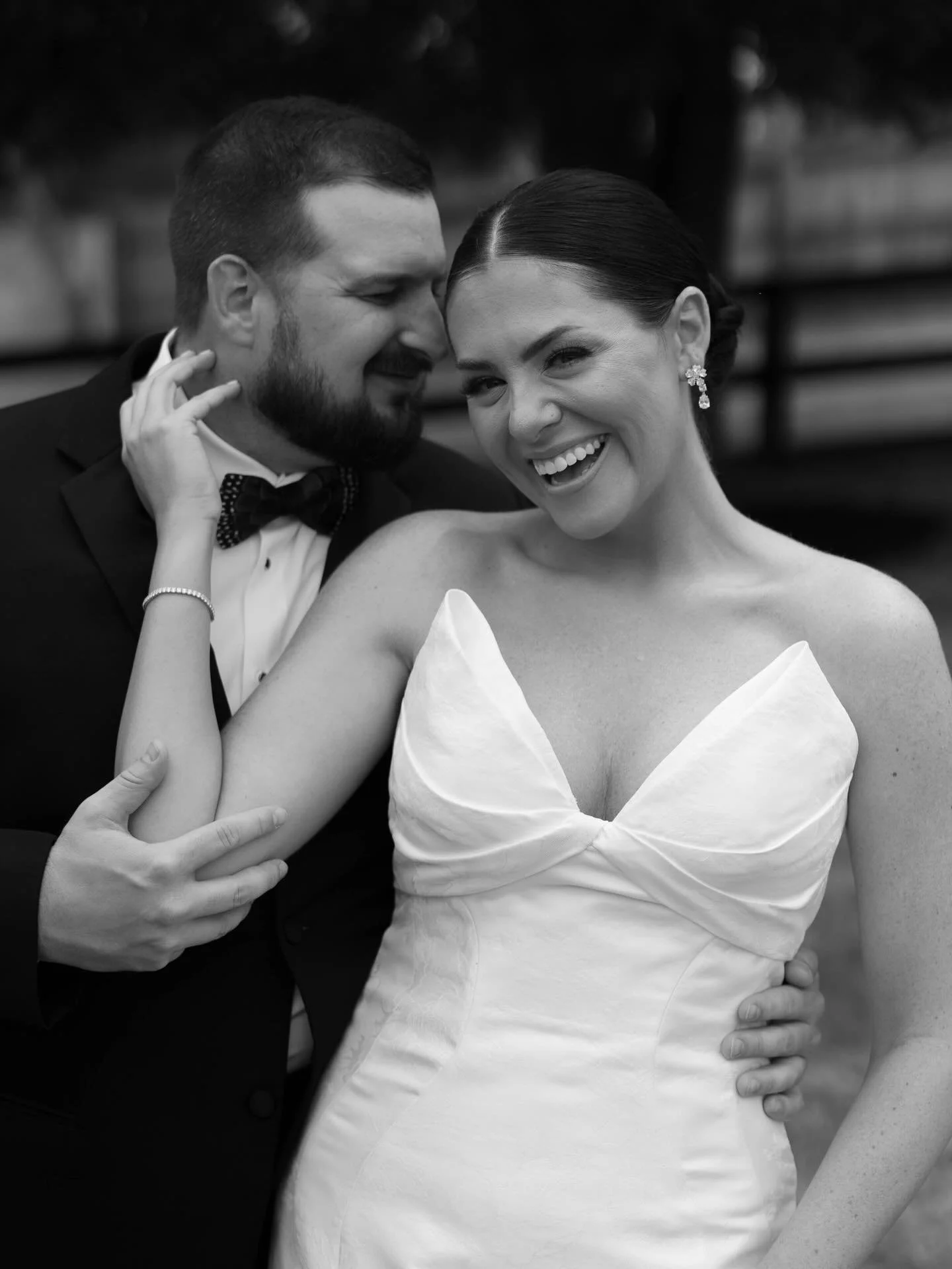 Mr. and Mrs. Leatherwood 🤍
This weekend was the picture of a timeless Southern wedding weekend filled with meaning, hospitality, and love. Maddie and Joe were married at her family home beneath the oak tree her parents planted years ago and in front