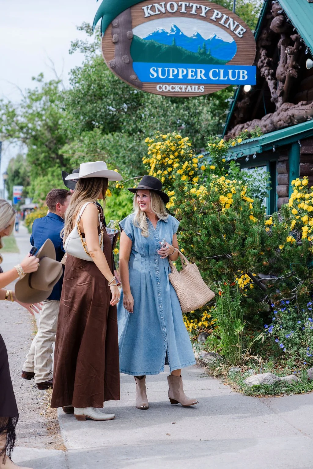 Guests arriving at wedding welcome dinner in Jackson Hole.