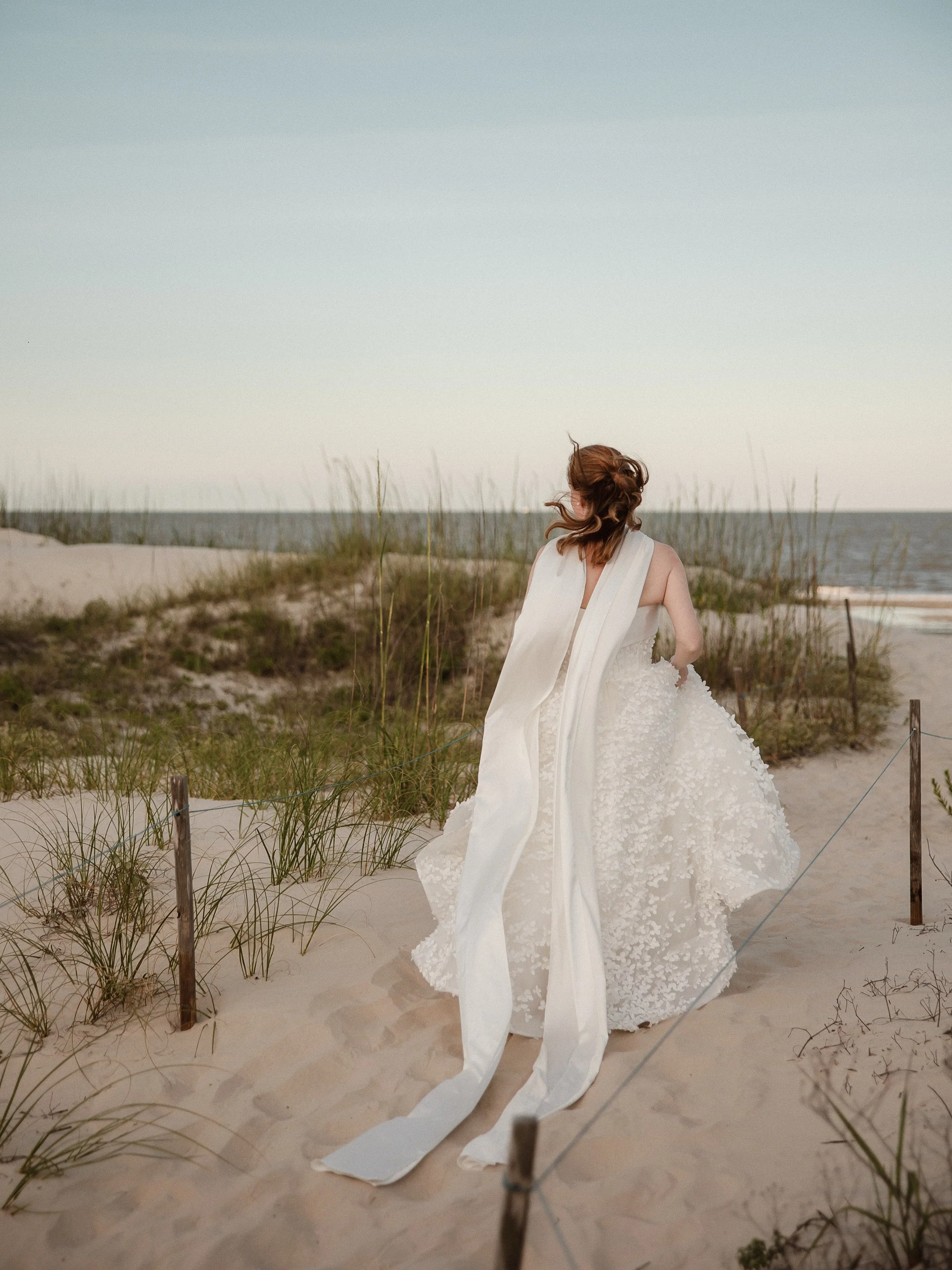 Jordan + Ben, the night before forever. 

Coastal, candlelit, effortlessly romantic.
We set the table on the rooftop of Jekyll Ocean Club and let the sunset do the rest &mdash; waves of lisianthus tracing the length of the table, soft linens, and a v