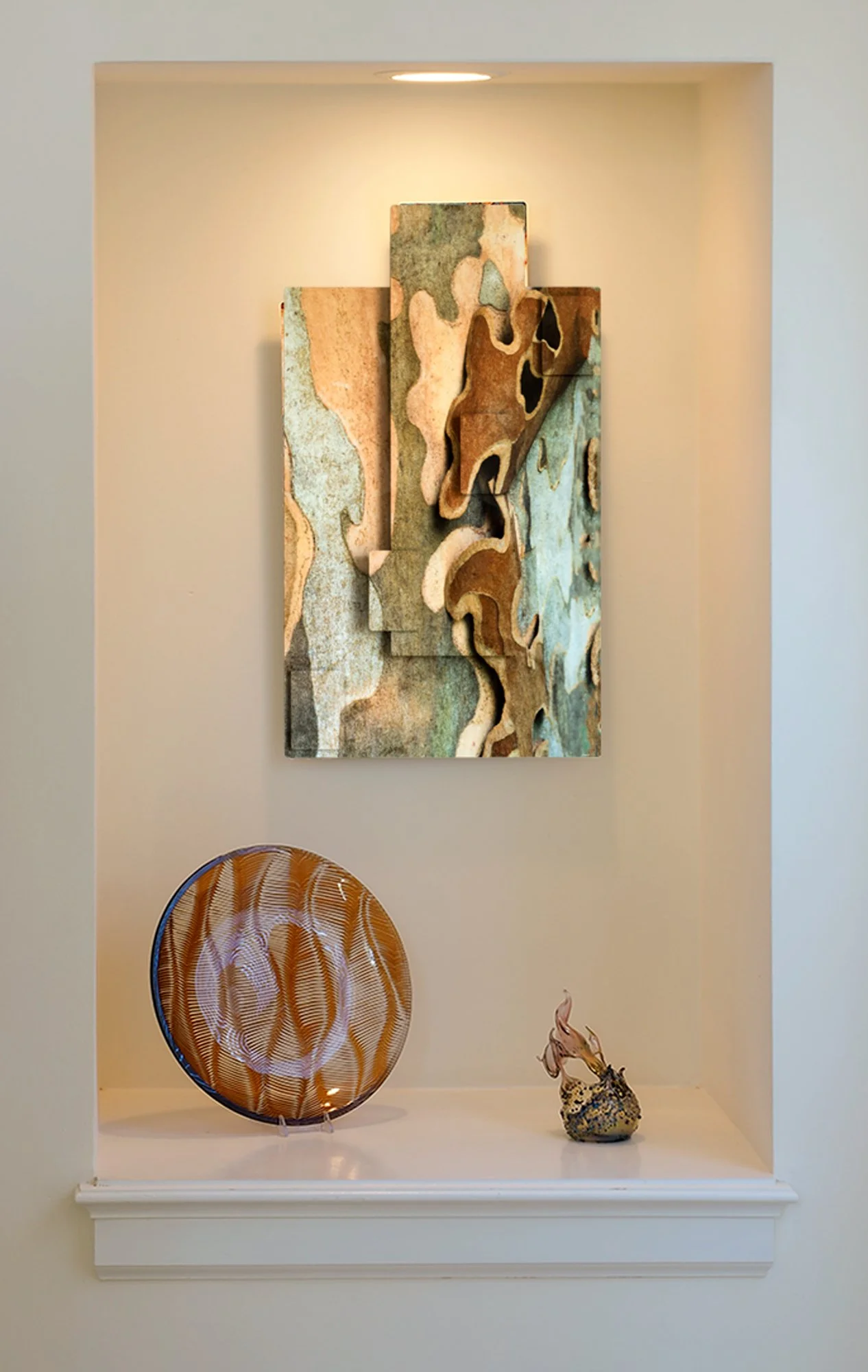room view of and image of a sculptural image of bark of an American sycamore bark