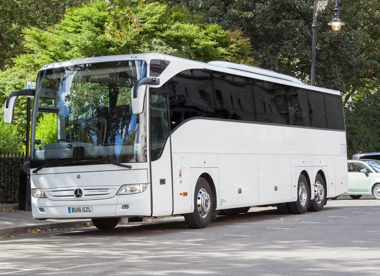 Merecdes+53+Executive+Tourismo+Coach+1.jpg