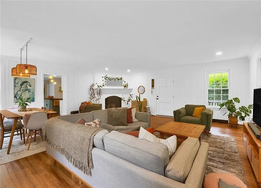 family room2.jpg