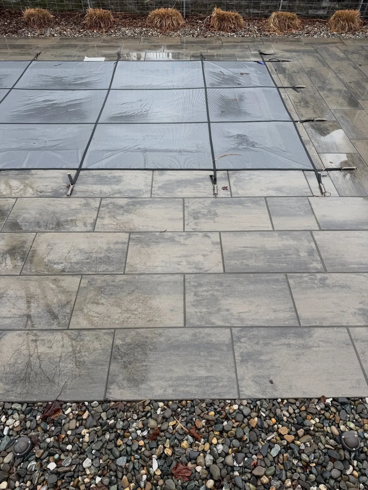 On this gloomy cool spring day it may feel like summer will never come. But now is the time to start planning. Is your pool filled to the brim after all this winter's snow and spring rain? The eco minded folks at @barrier_reef_pools detail how you ca