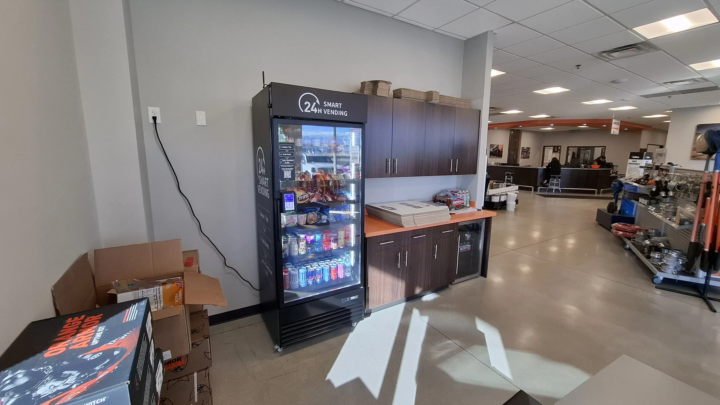 How Smart Vending Machines Reduce Breakroom Costs for Utah Employers