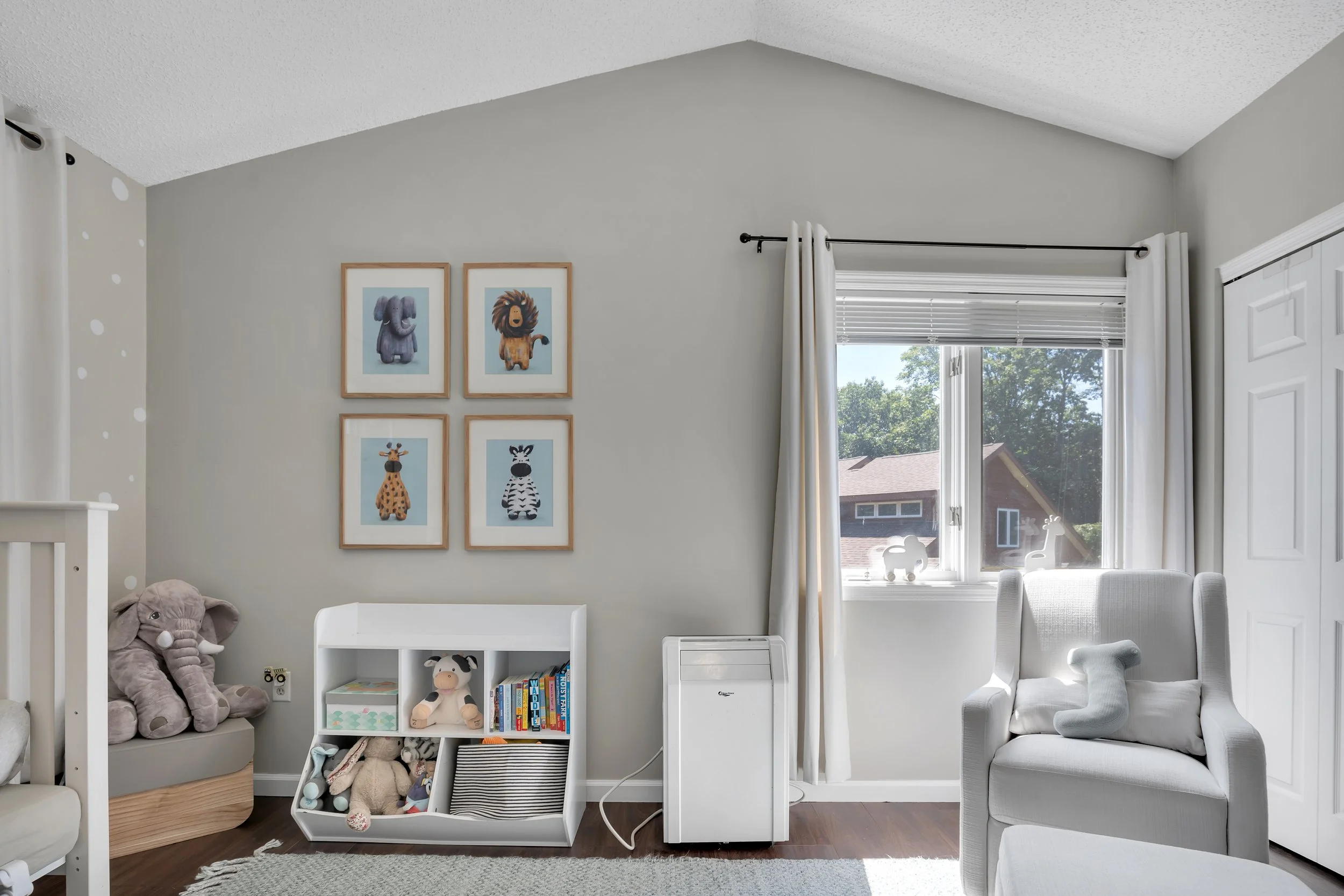 Kid's bedroom