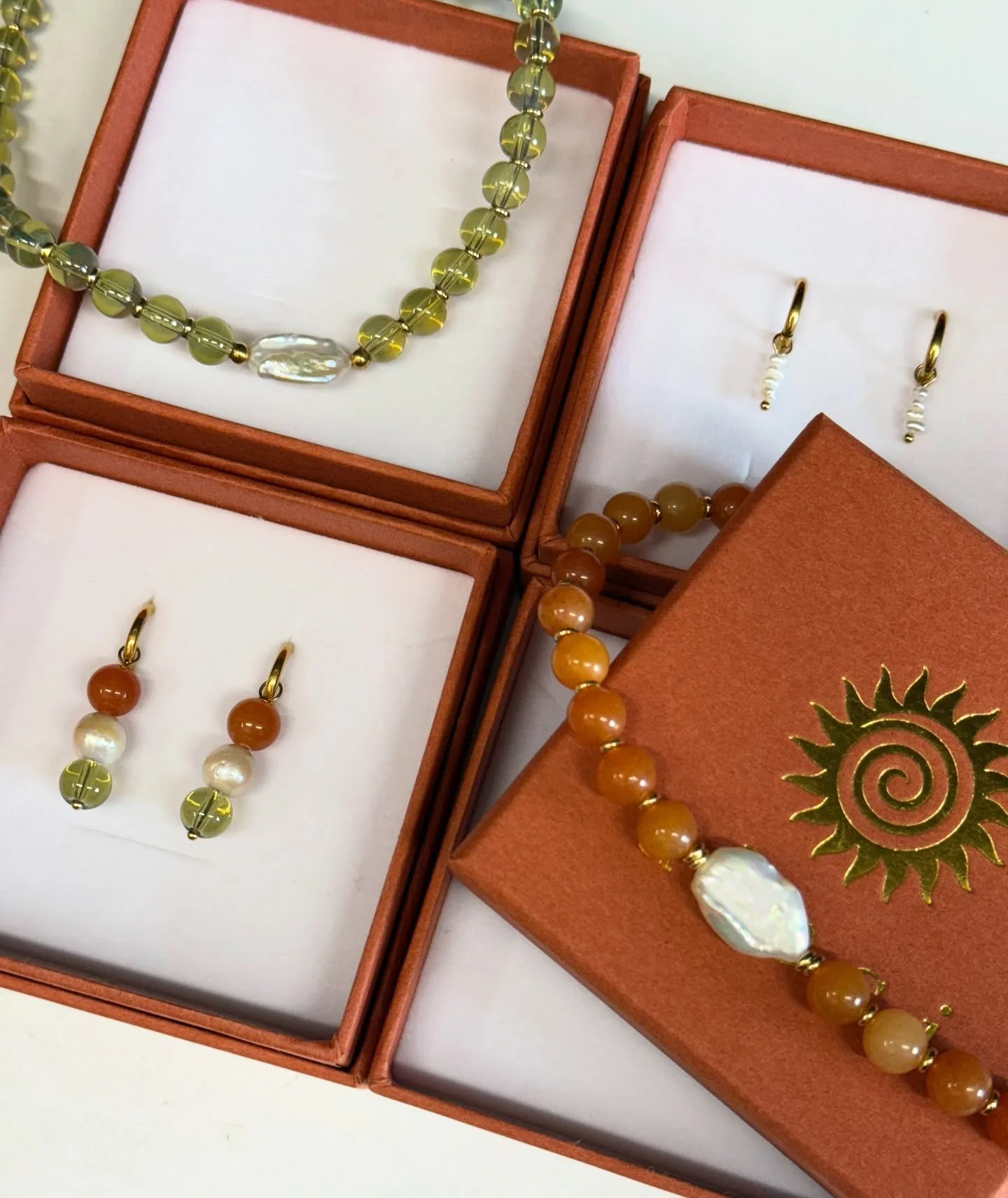 Look who has showed up this morning!!!! I know a lot of you were waiting for this restock 🧡 #reliquaire