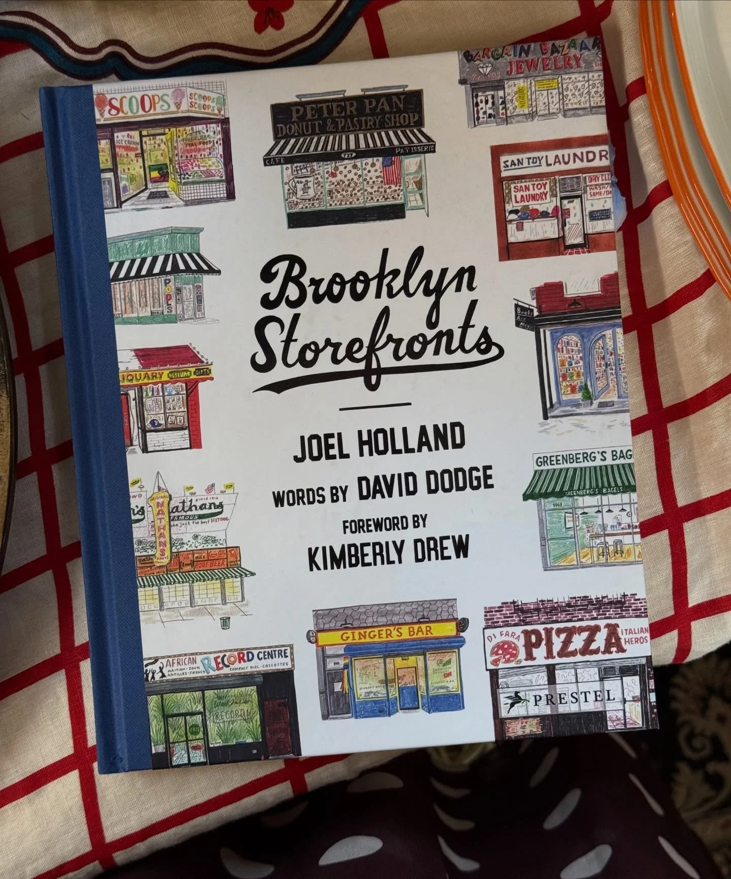 Cool books for cool people 🗽 #reliquaire