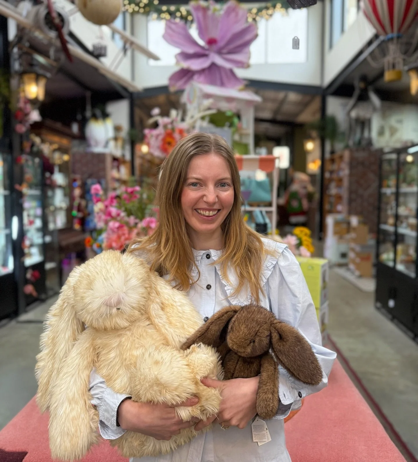 Jellycats are so wildly limited at the moment we feel very lucky to have these two in store! Get them while you can 🐰 #reliquaire #jellycat