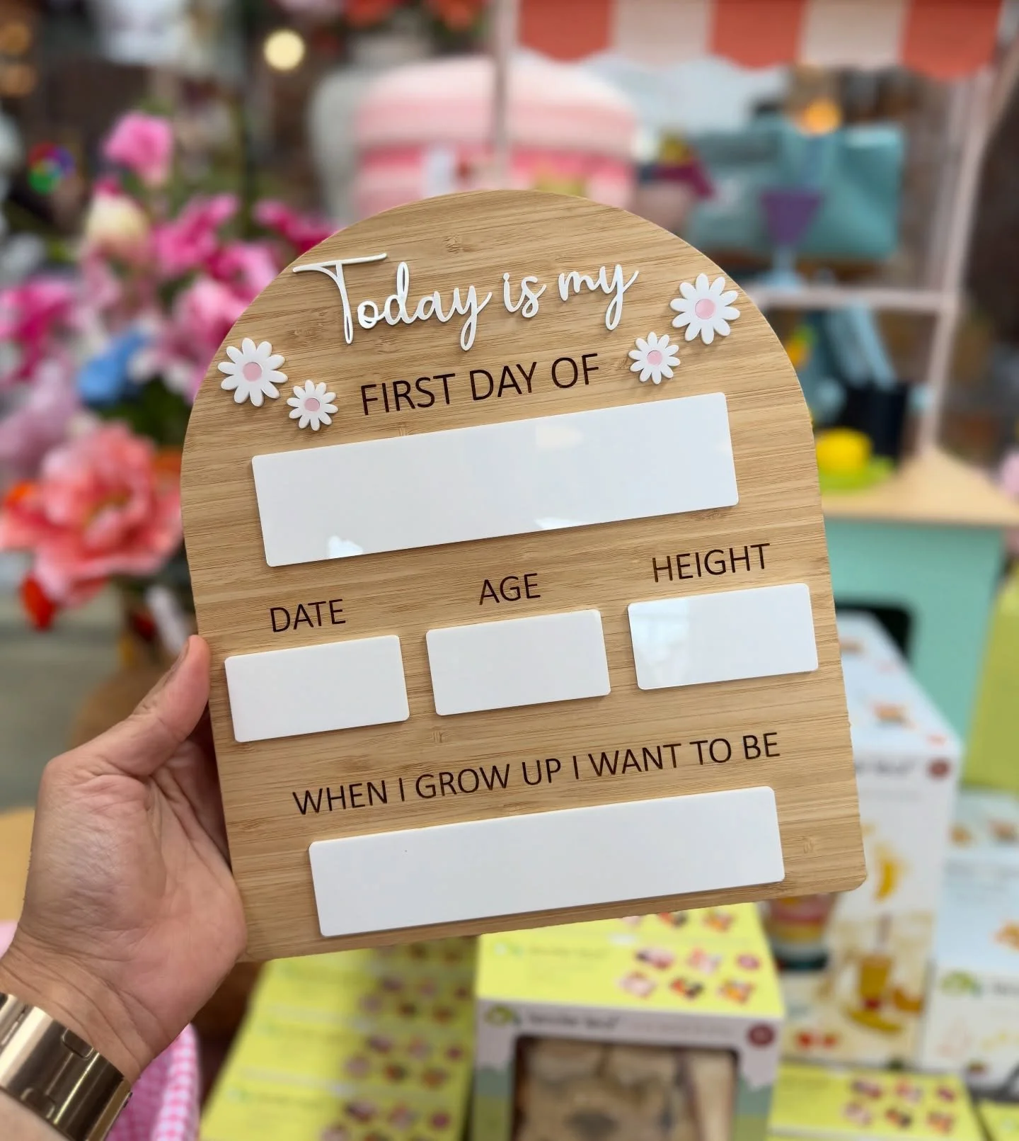 Get ready for back to school with us 🌸 #reliquaire