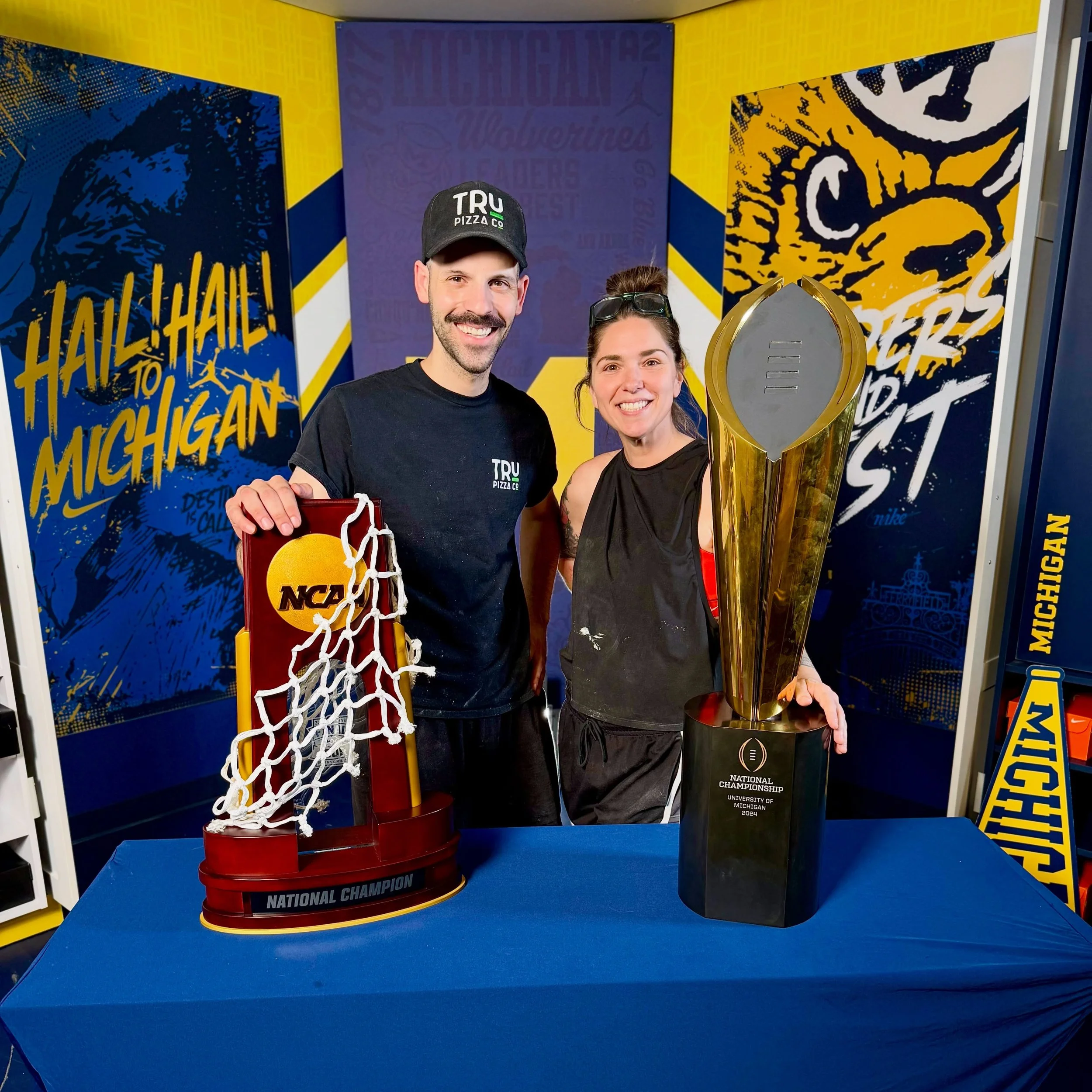 We got the chance to cater a few events for the University of Michigan and even got to check out the championship trophies! 🏆 thanks again for having us @uofmichigan 🍕

#glutenfreeliving #foodtruck #hailtothevictors #celiacfriendly #allergyfriendly