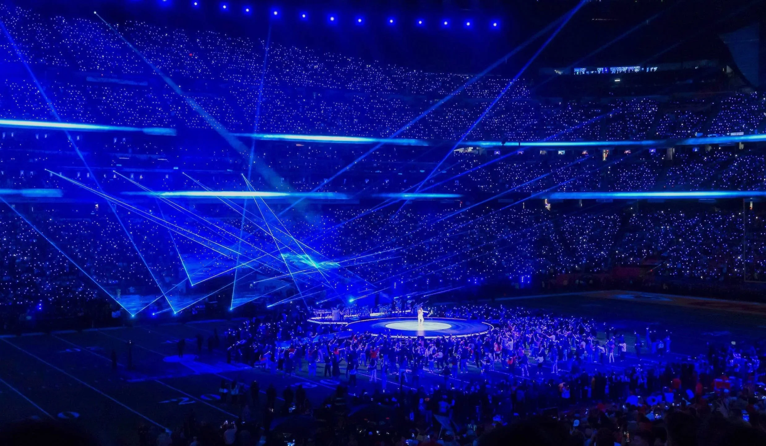 Superbowl LVIII Halftime Show starring Usher