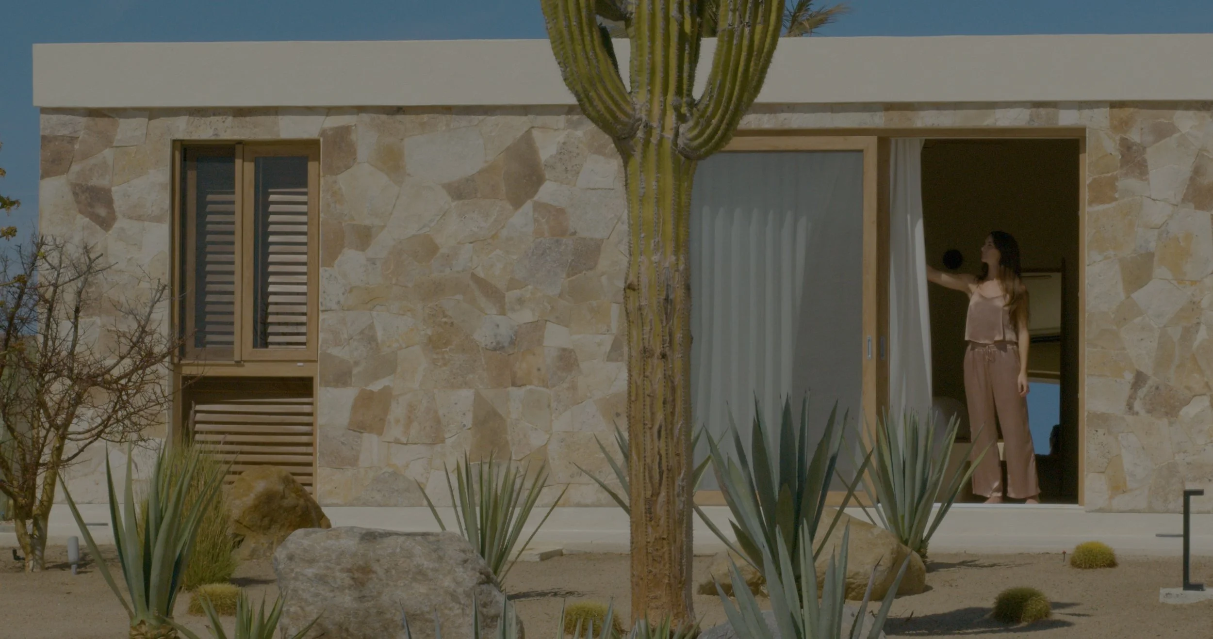 still casa suna #2.jpg