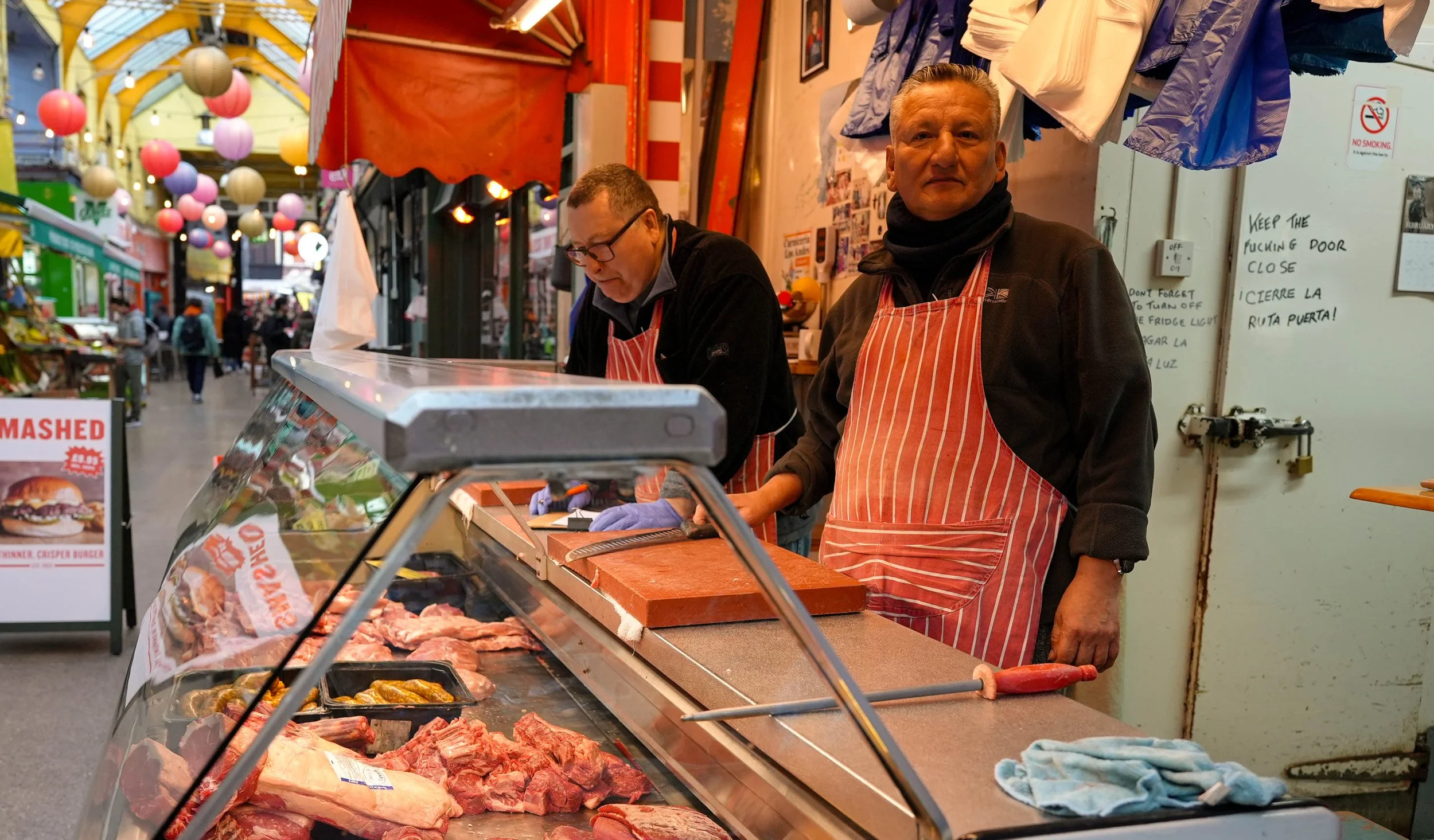 Carnicería Los Andes, Brixton Market.
“¡Cierre la Ruta Puerta!”