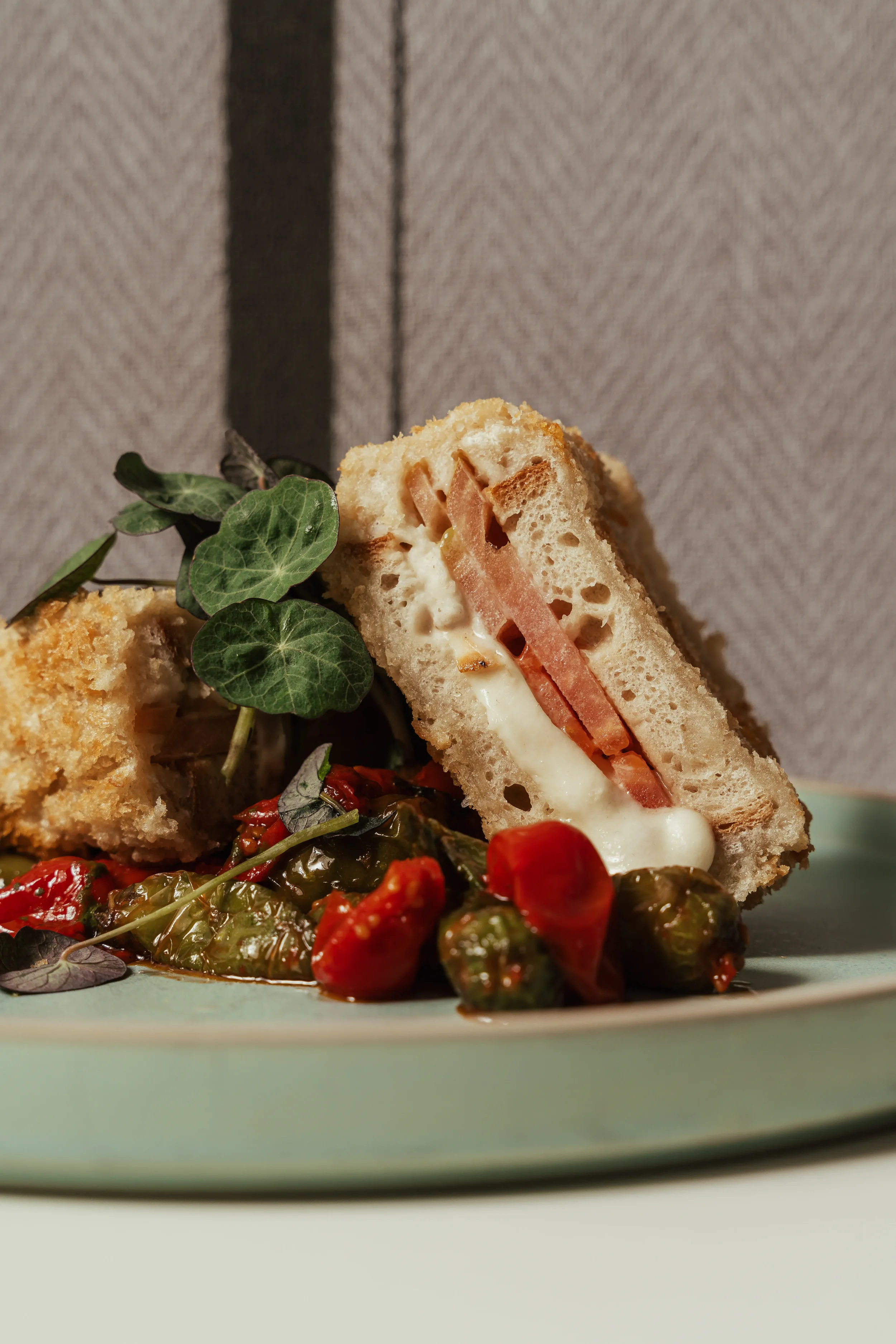 Pane cafone artigianale servito da Armonì Restaurant secondo la tradizione campana.
