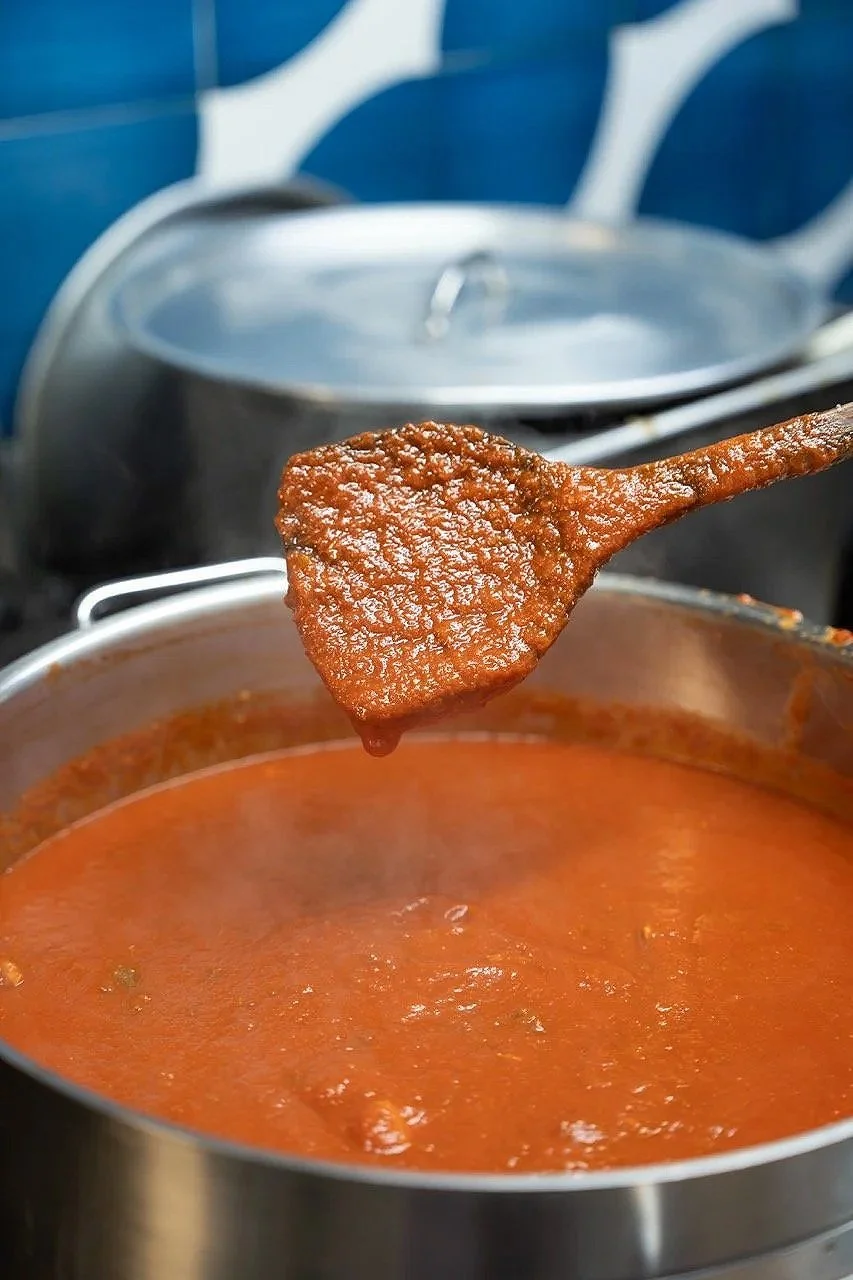 Ragù napoletano preparato lentamente da Armonì Aversa