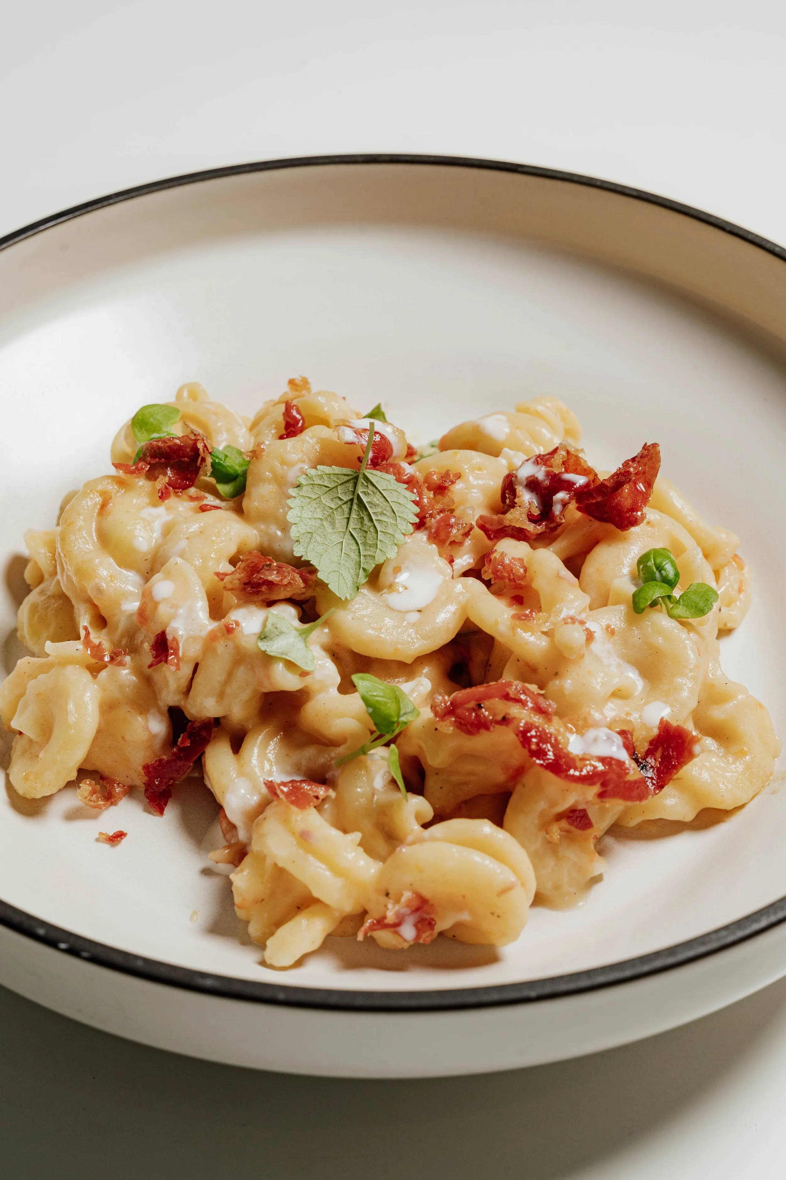 Pasta e patate by Armonì, piatto della tradizione napoletana reinterpretato dal ristorante.