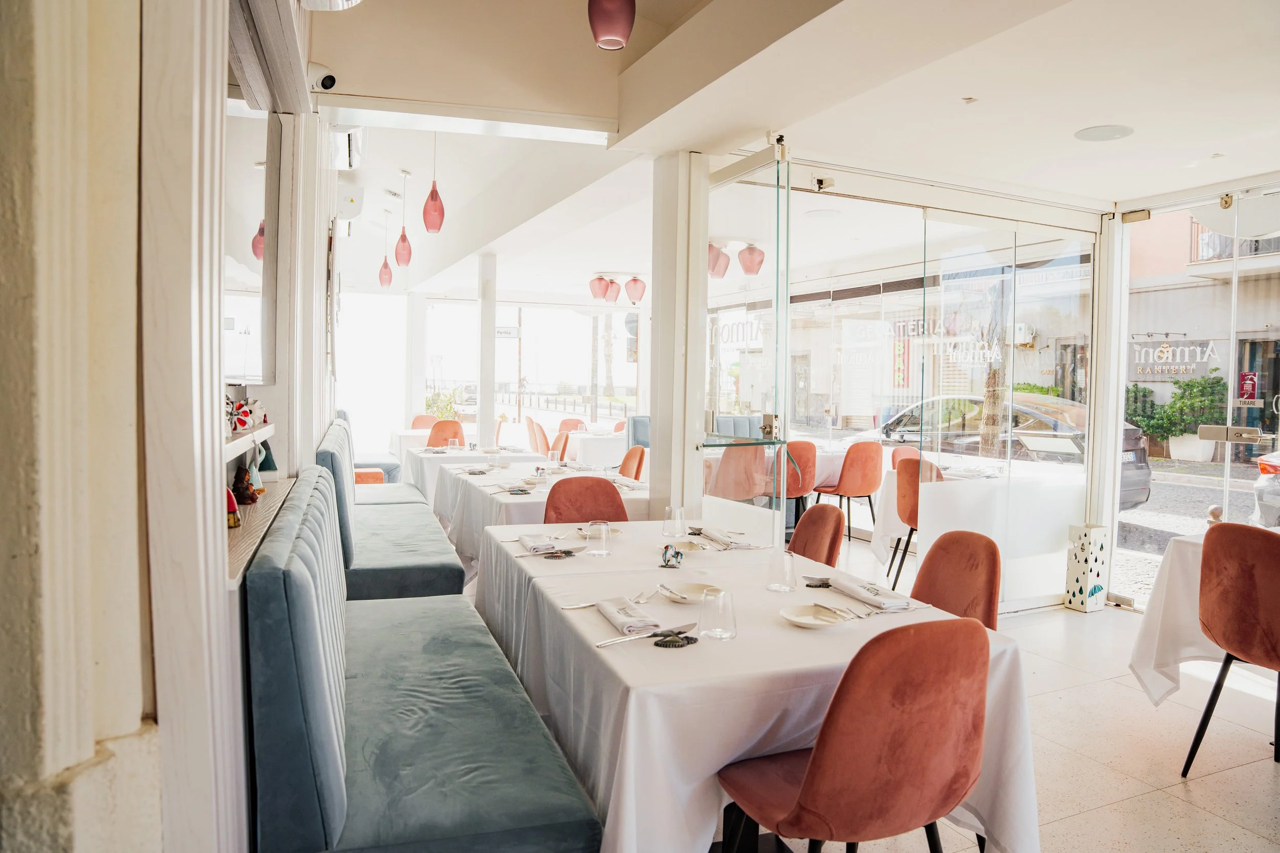 Armonì Restaurant a Pozzuoli, espressione dell’eleganza della tradizione napoletana.