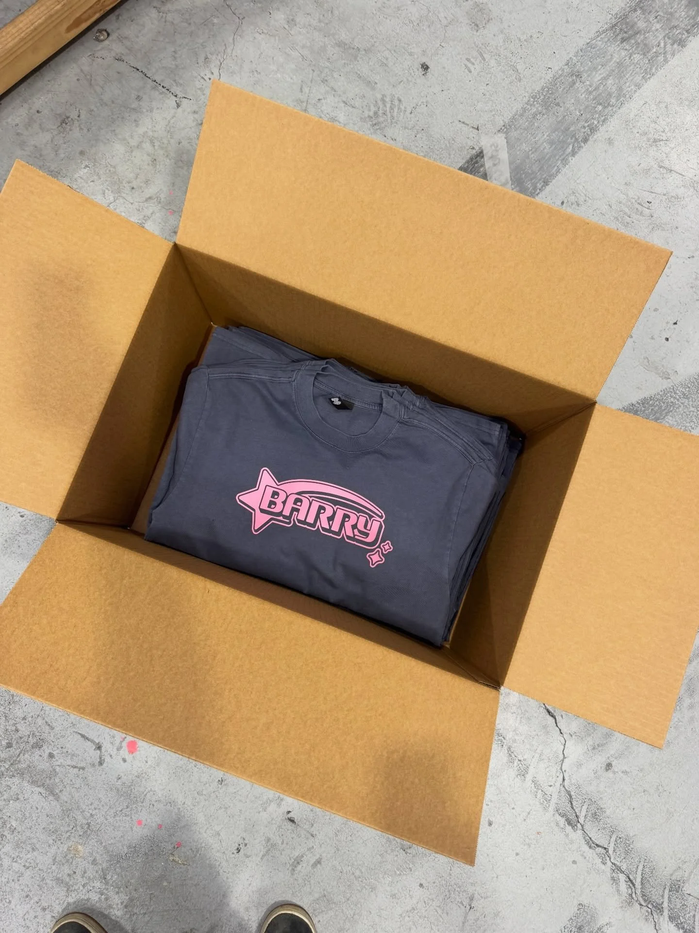 Another one off the press 📦🔥 
Printed and packed for @barrysdrink 

#apparel #printed #clothing #melbourne #australianopen2026