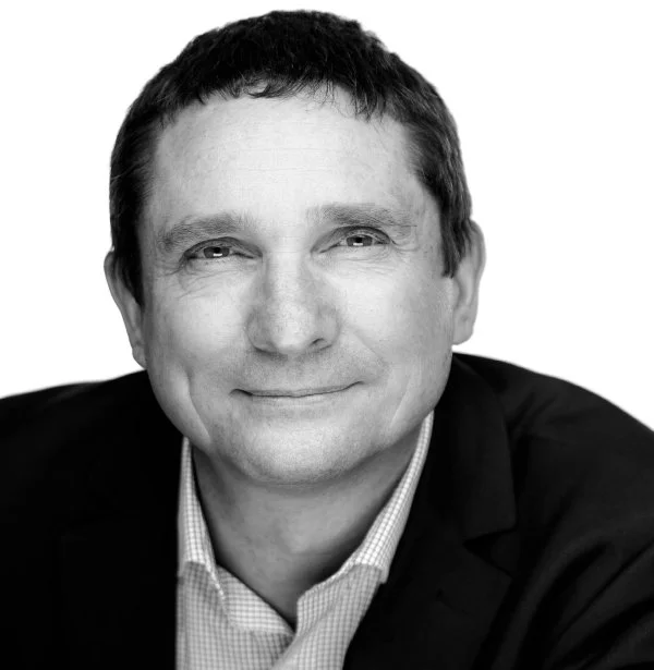 Dr Angus Davidson