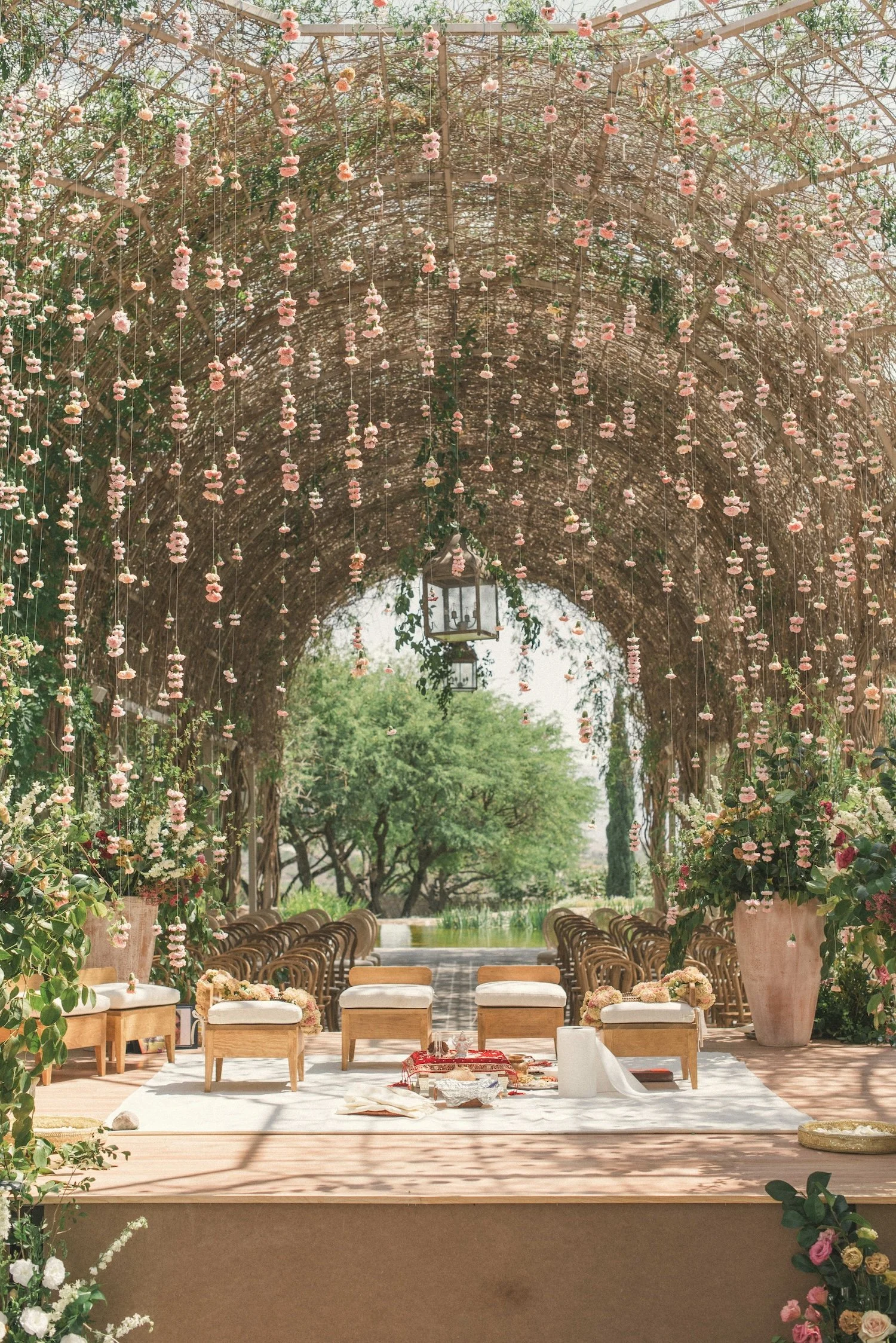 wedding florist design bridal bouquet luxury destination wedding mexico