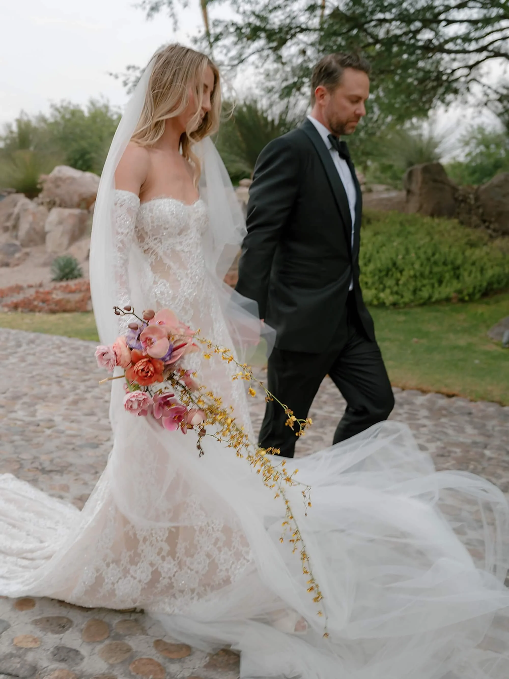 floral design that supports both structure and atmosphere