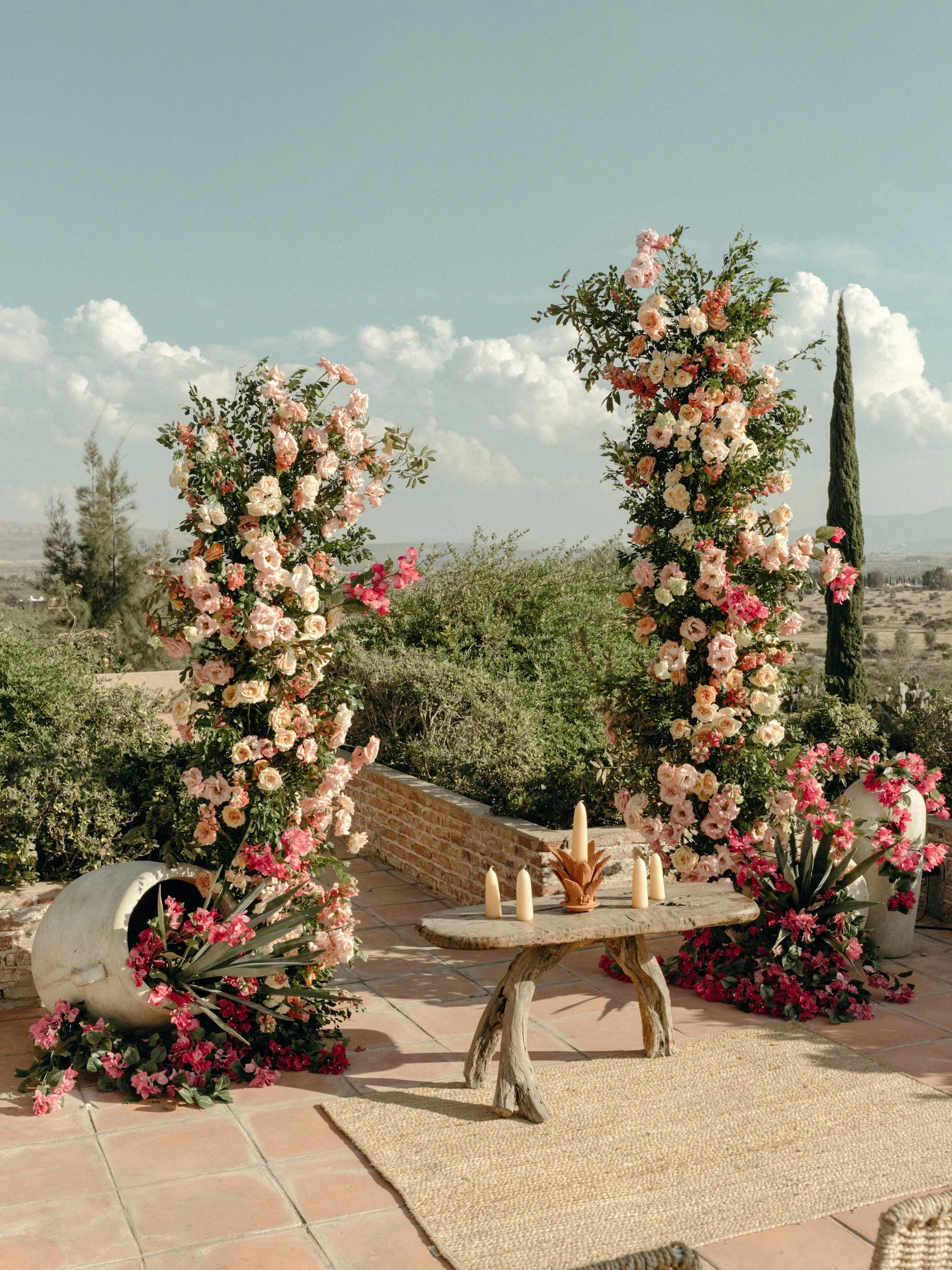 luxury wedding reception table floral design mexico
