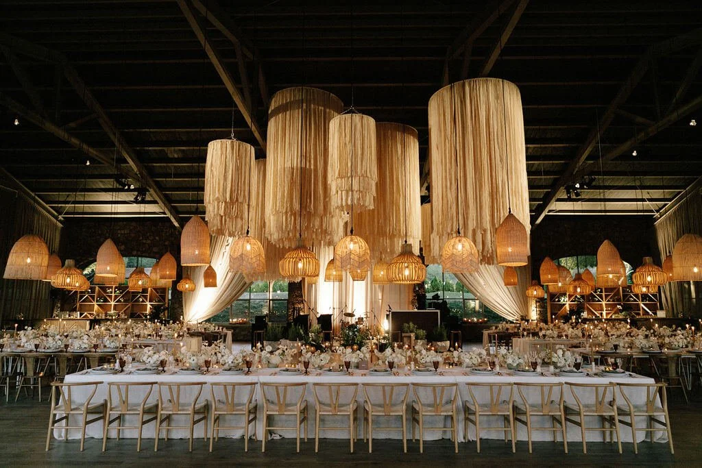 floral design inspired by desert tones and soft light