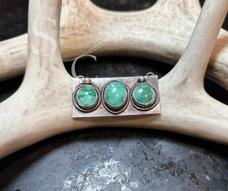 Emerald Valley Bar Pendant