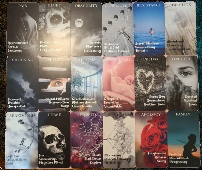 Love and relationship oracle deck for intuitive readings