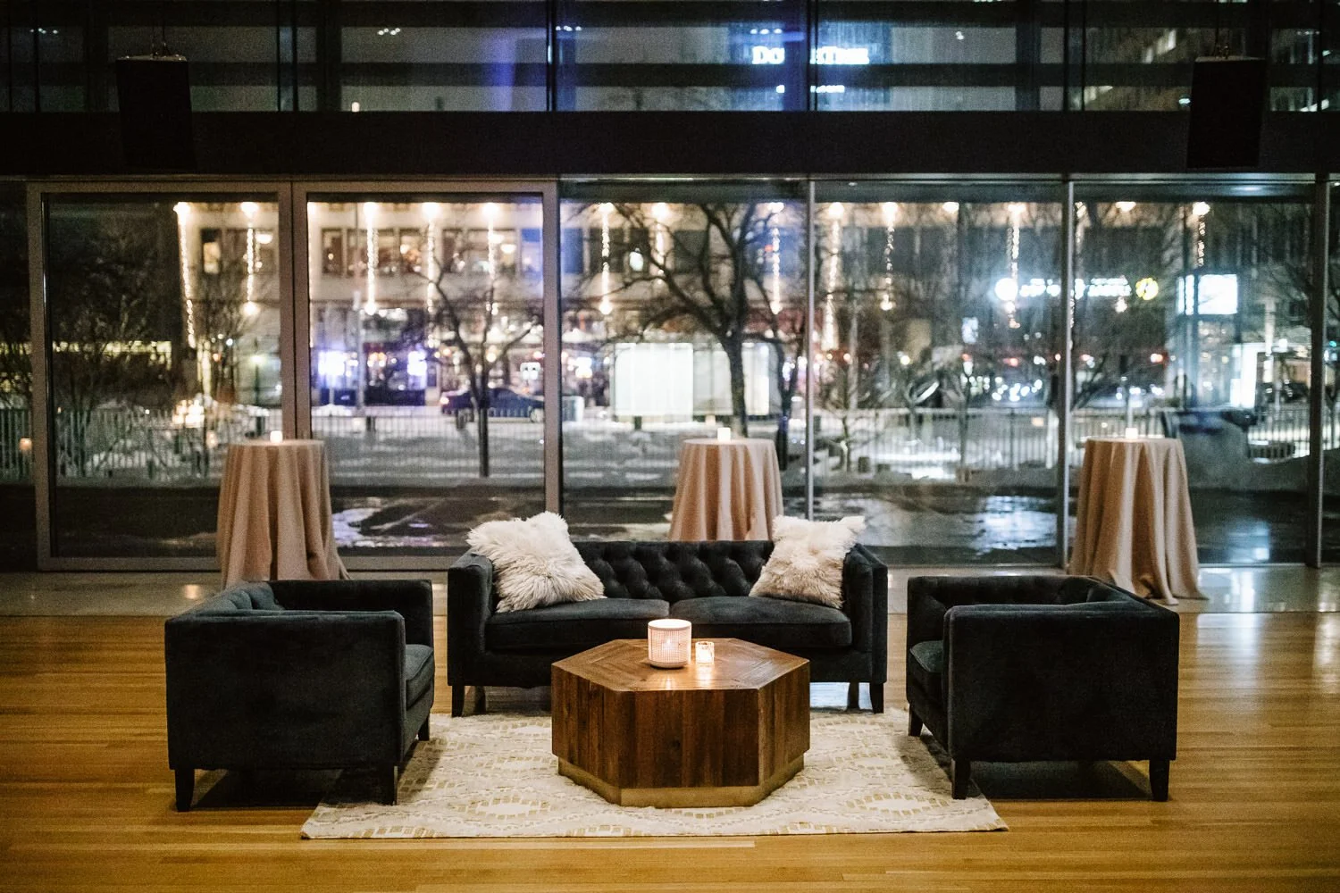 modern lounge furniture seating area for wedding guests