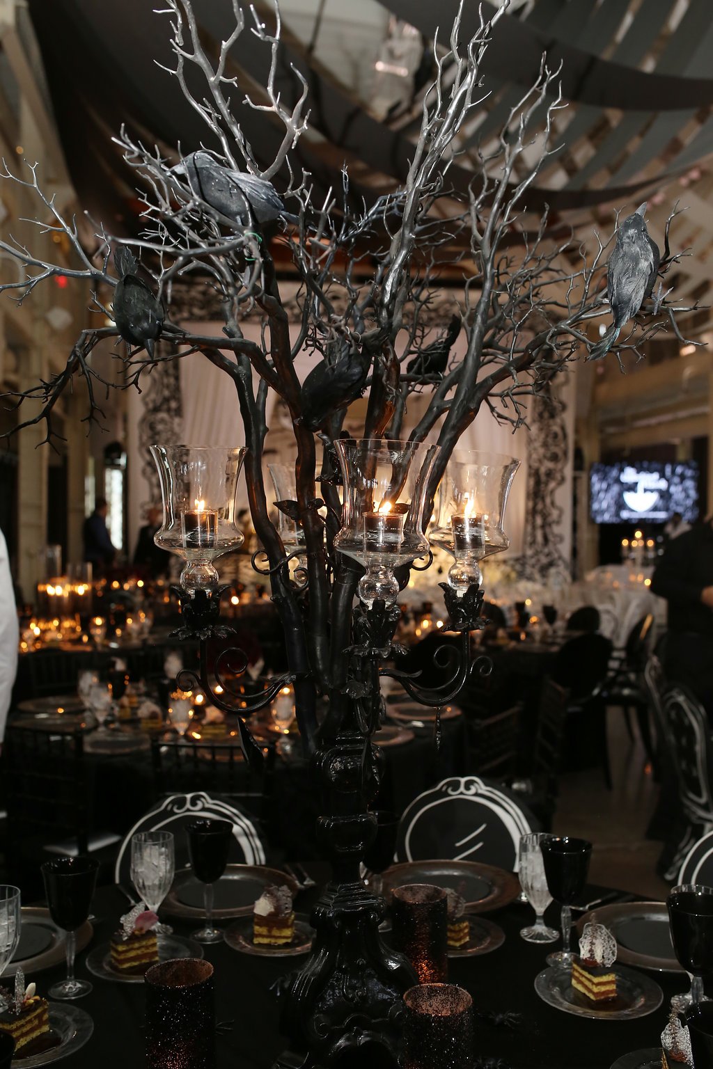 Black and white themed Minneapolis corporate awards gala designed by Rocket Science Events