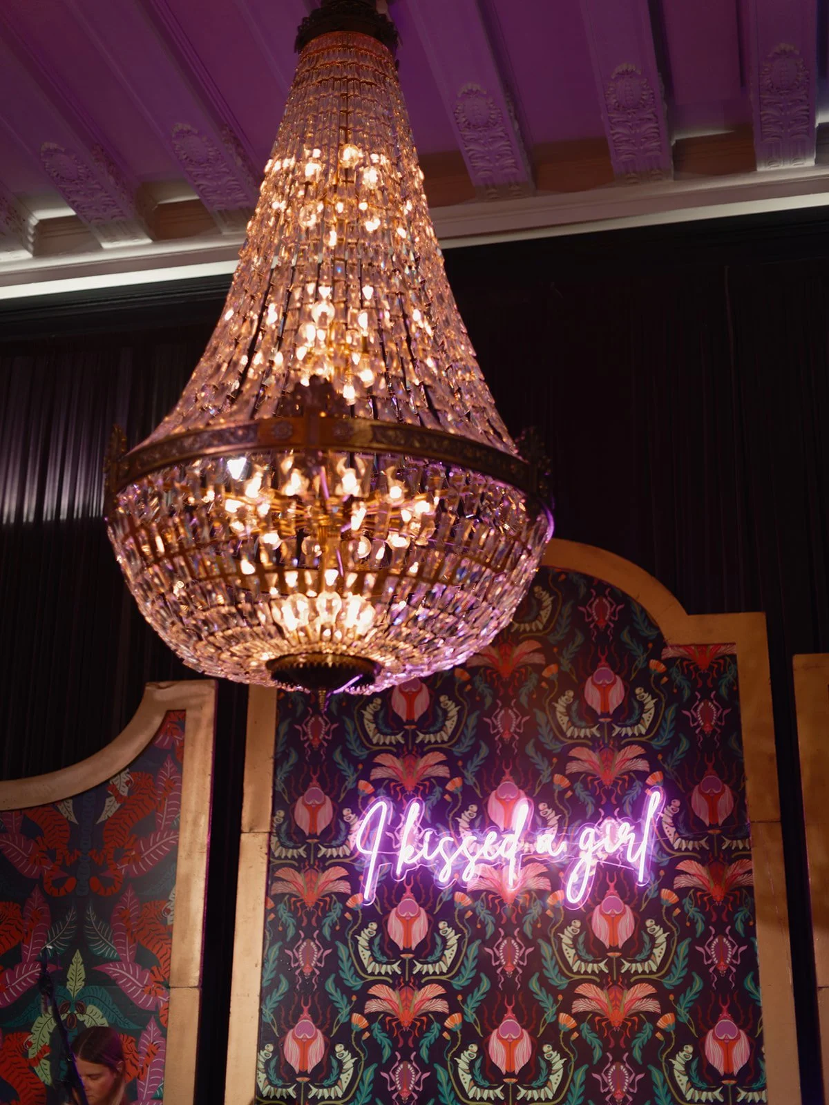 Chandelier and neon sign at a Chicago Athletic Association wedding - Rocket Science Events