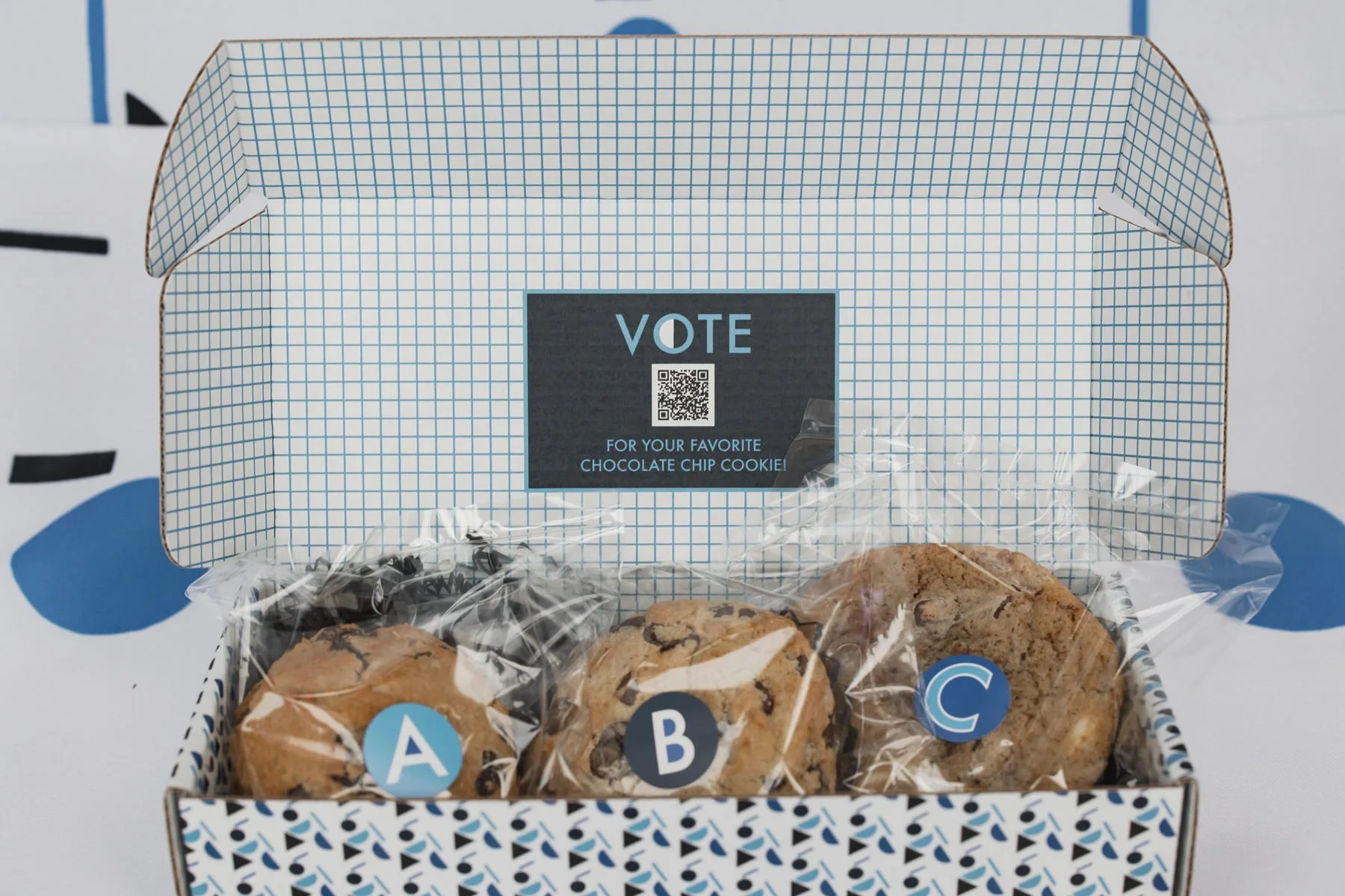 Creative cookie favors at a Minneapolis Bar Mitzvah planned by Rocket Science Events