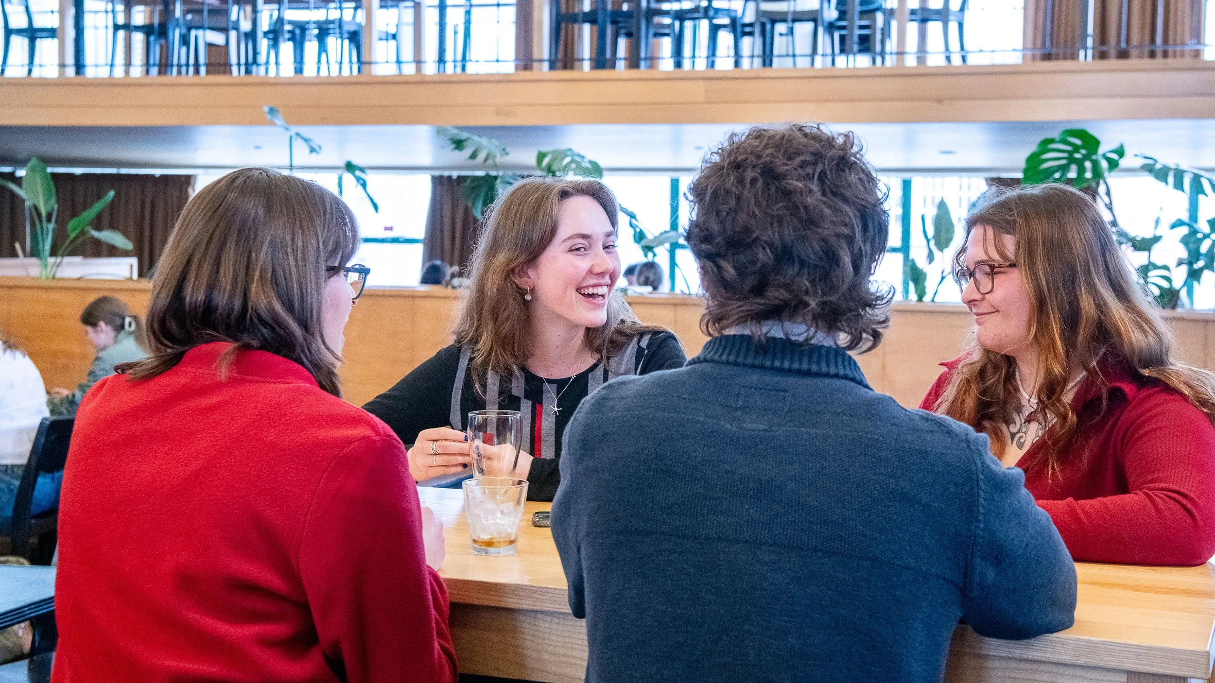 43901 Hunter Lounge 055.jpg