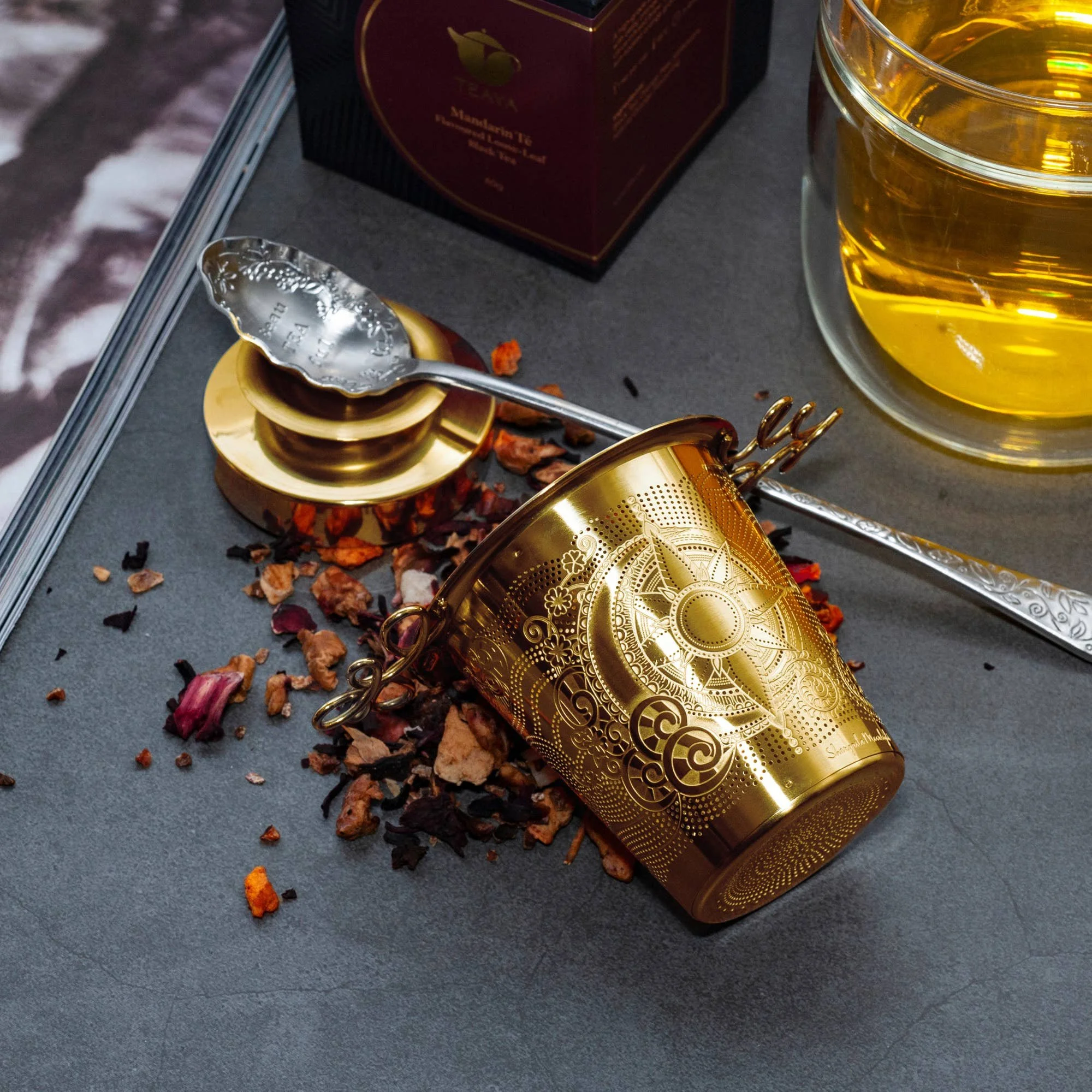 charis-loose-leaf-tea-infuser-gold-shangrila-moonlight.jpg