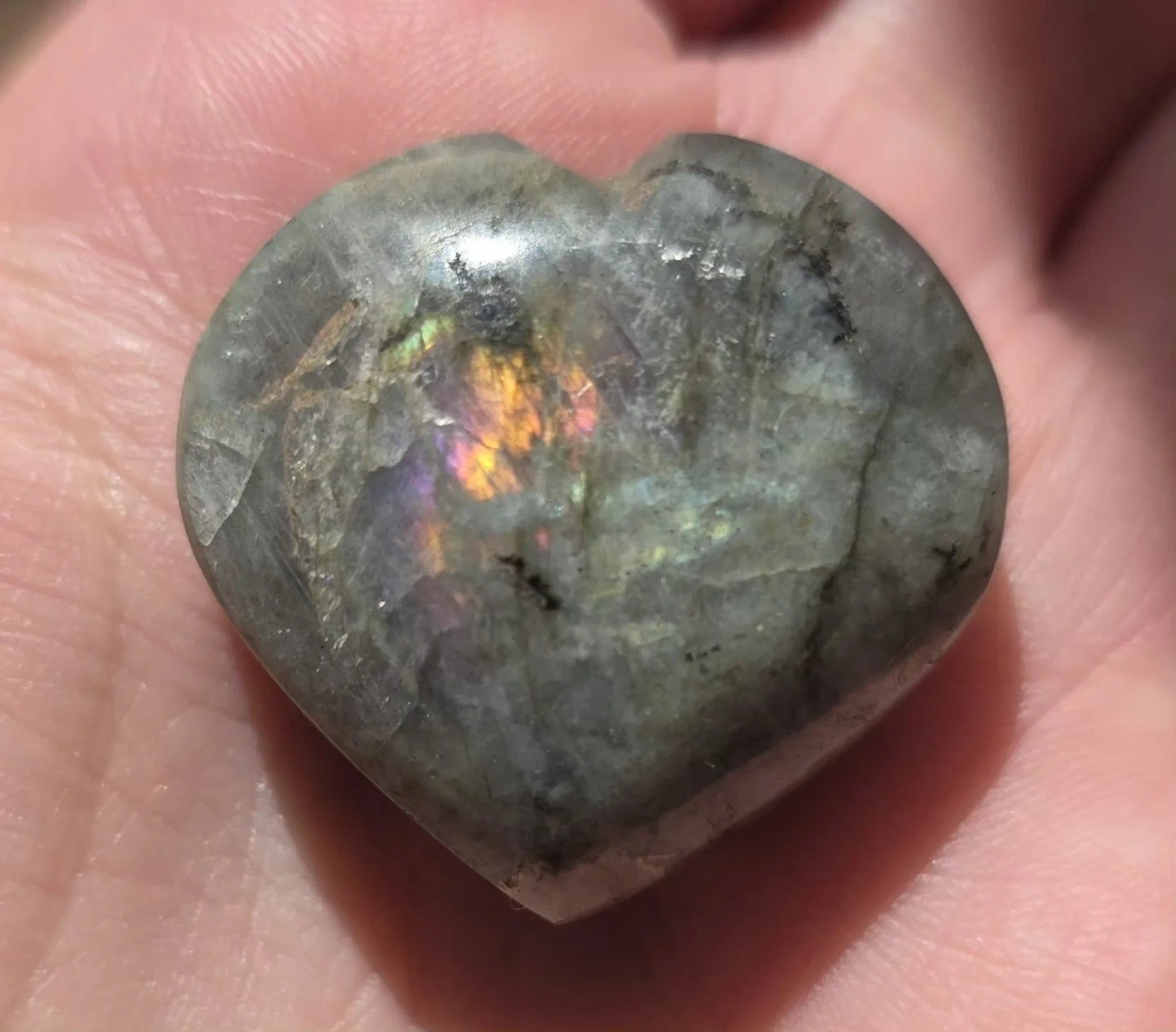 purple labradorite heart 4.jpeg