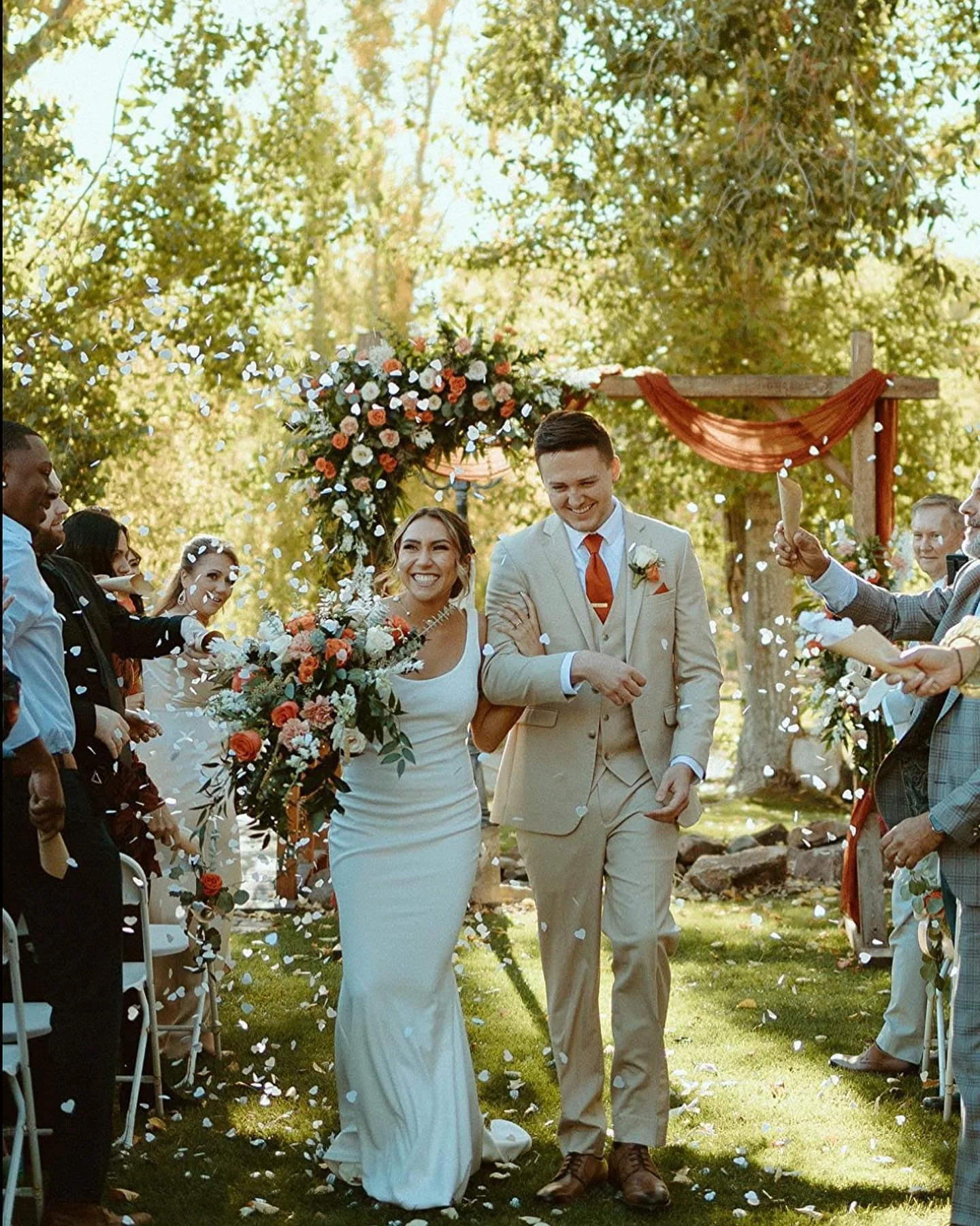 The happiest confetti moment 🤍 Our confetti is 100% biodegradable, water-soluble and venue friendly!
