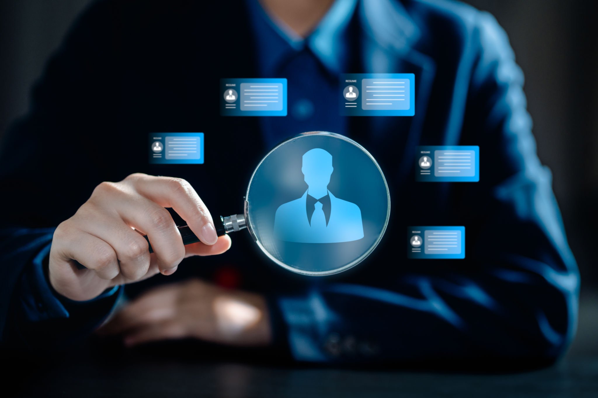 Vous cherchez des clients ? Et si vous trouviez les bons commerciaux pour le faire …