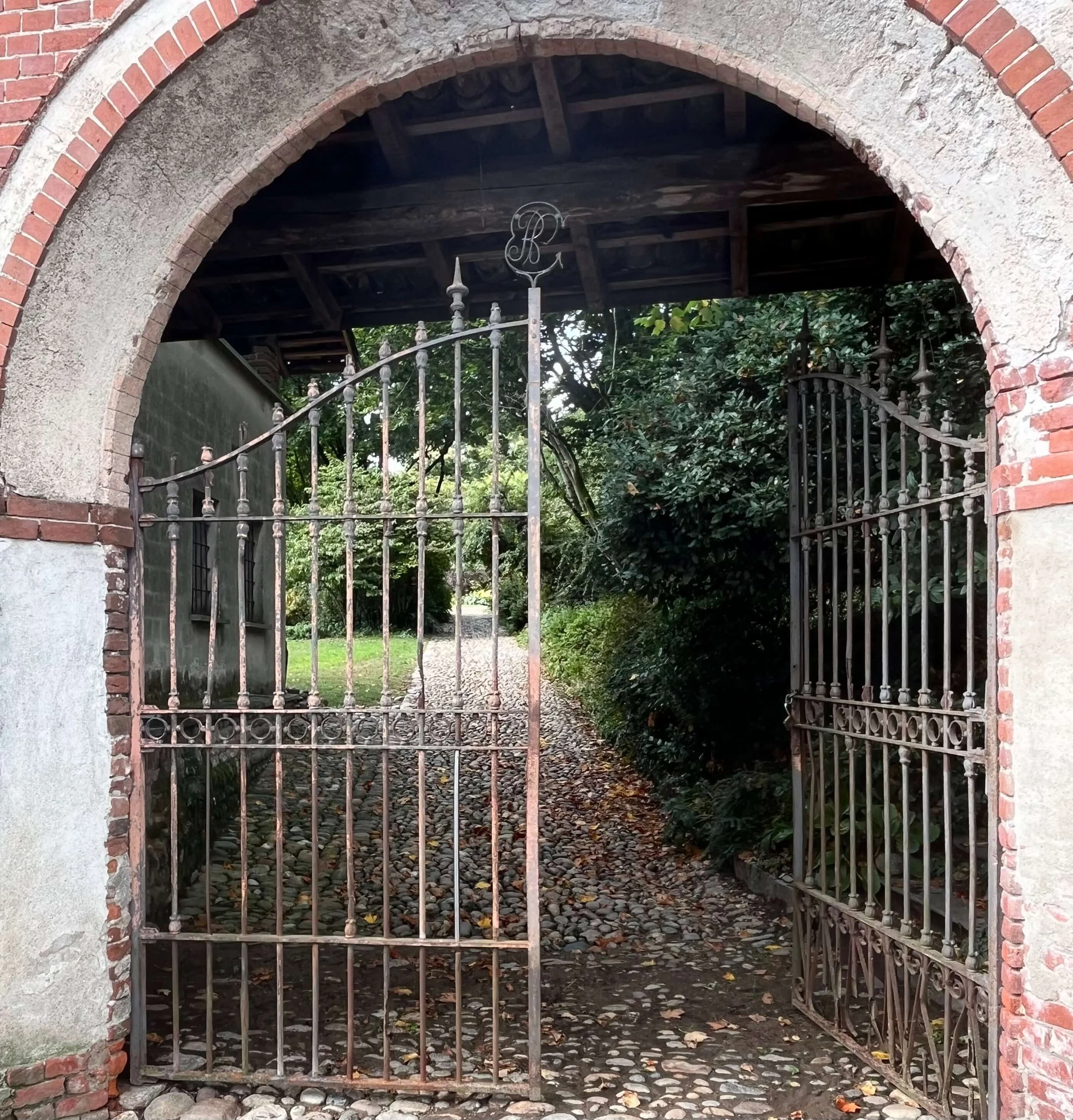 giardino-castello-di-cavagliano.jpg