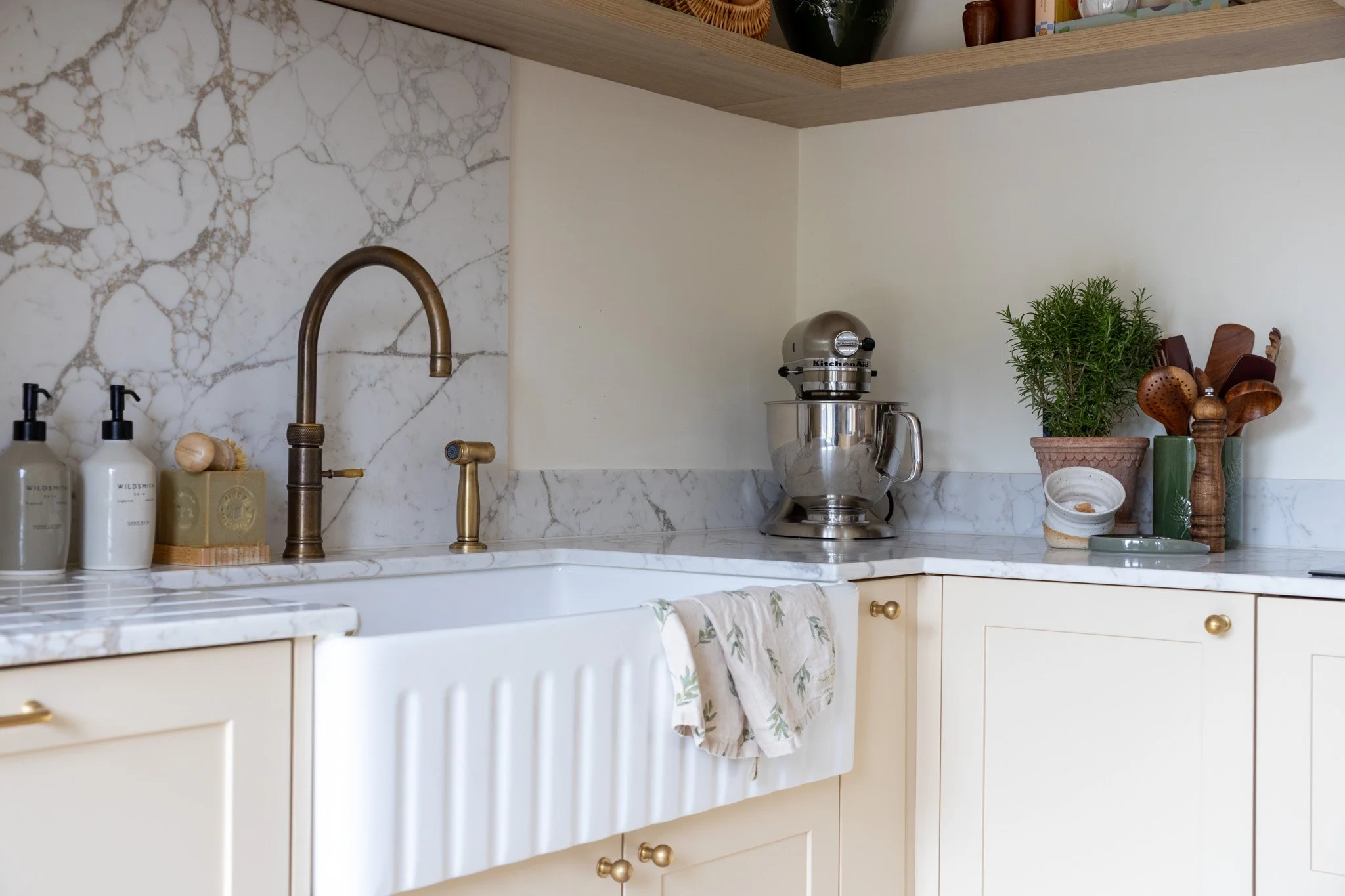 Fluted belfast sink Quooker tap