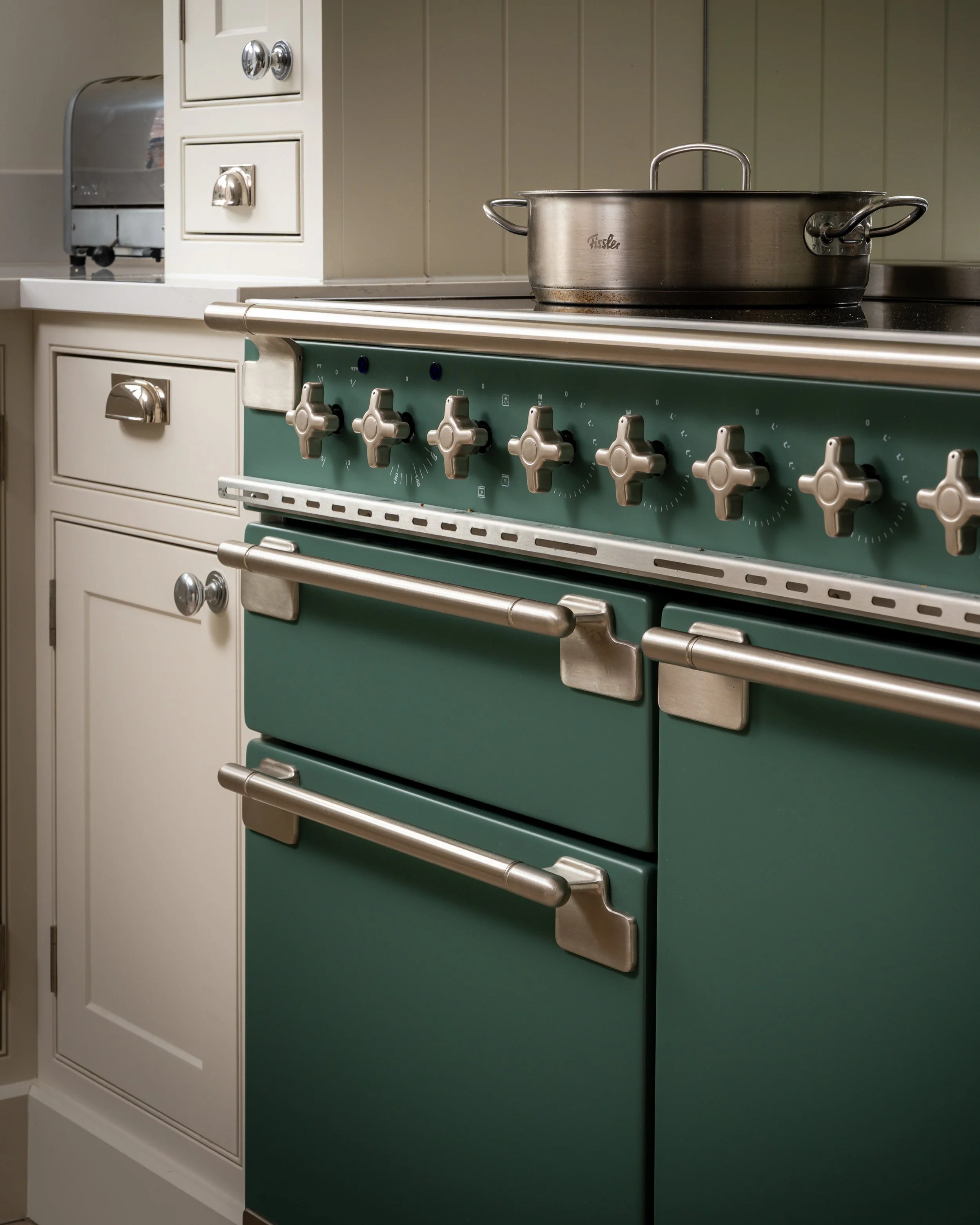 Rangemaster Elise Cooker in Mineral Green