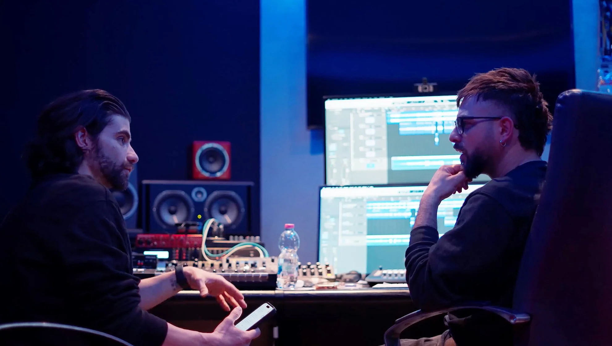 Sessione di produzione musicale in regia GLOW UP Music Studio