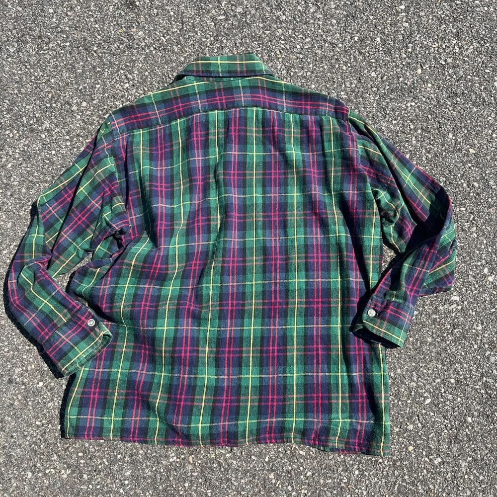 Arrow Stop Wearing Lies Plain Back.jpg