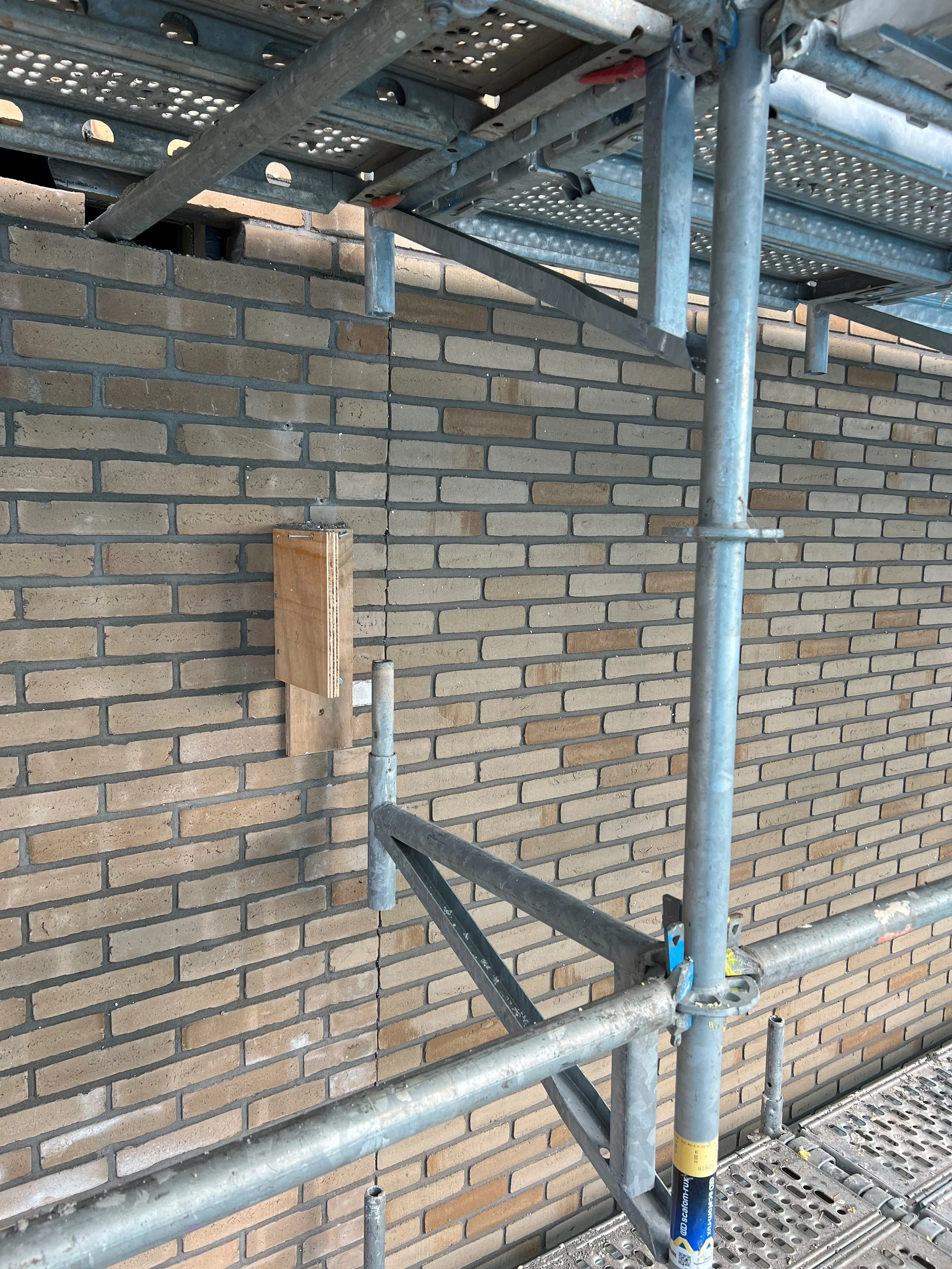 Overgang Metselwerk naar Gevelstrips.jpg