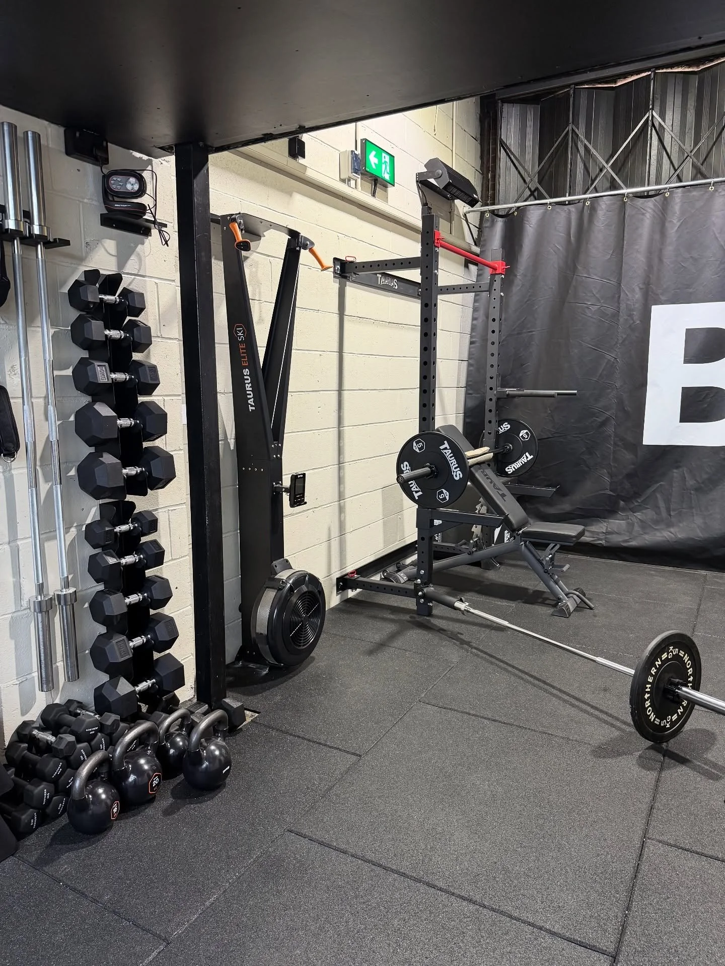 You can now start to see the studio taking shape with strength training equipment! 🙌🏾🤩

Not long to go&hellip; 03.01.2026

#ptstudio #fitnessmotivation #gymprogress