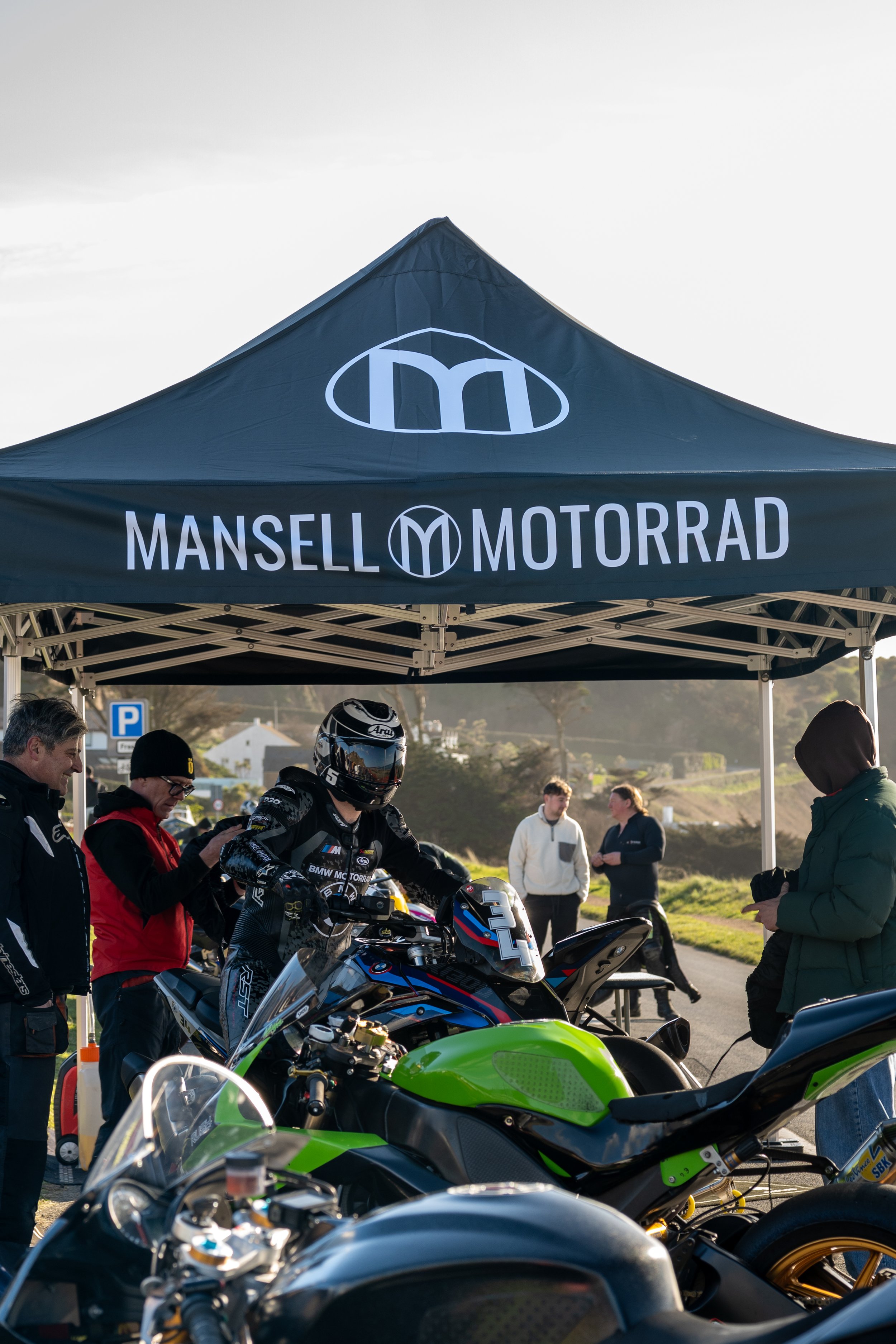 RECORDS SMASHED IN SPRING SUNSHINE