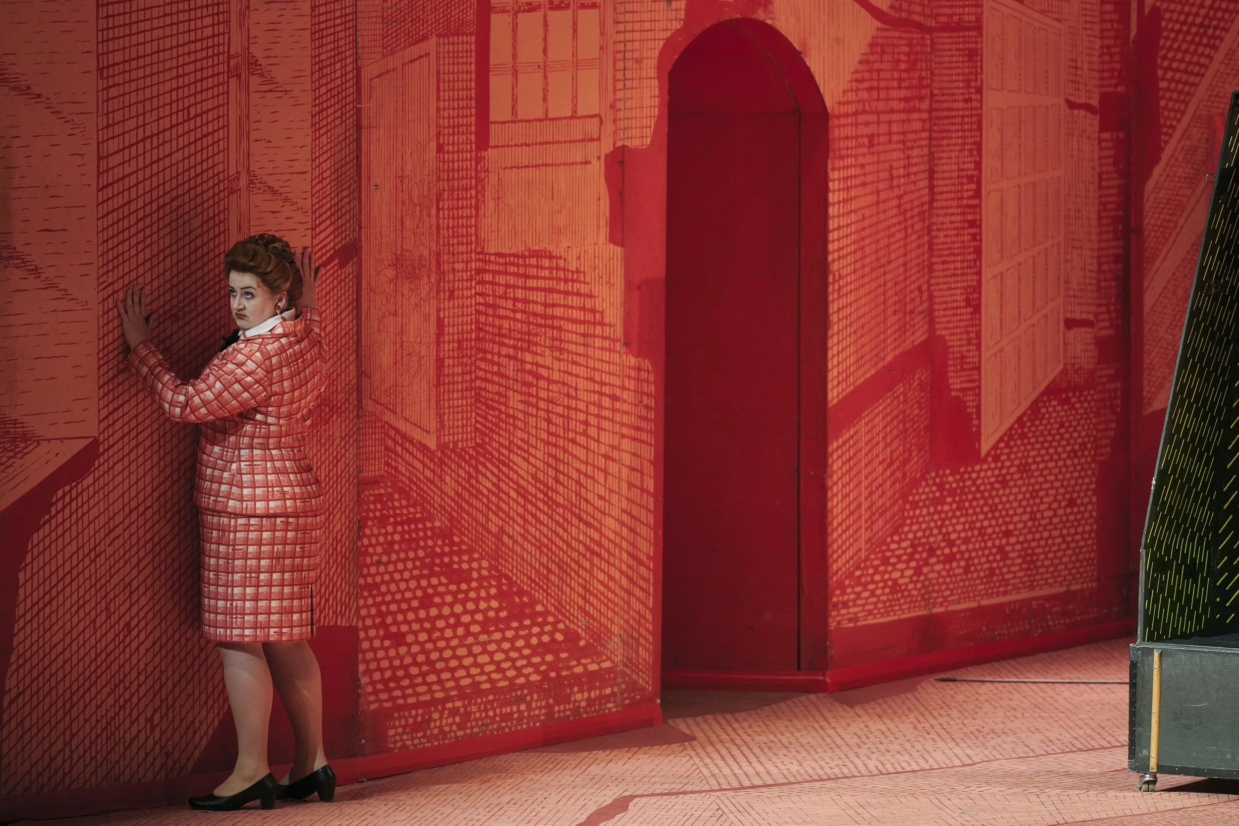 Berta -  Il Barbiere di Siviglia - Staatsoper Stuttgart5.jpg